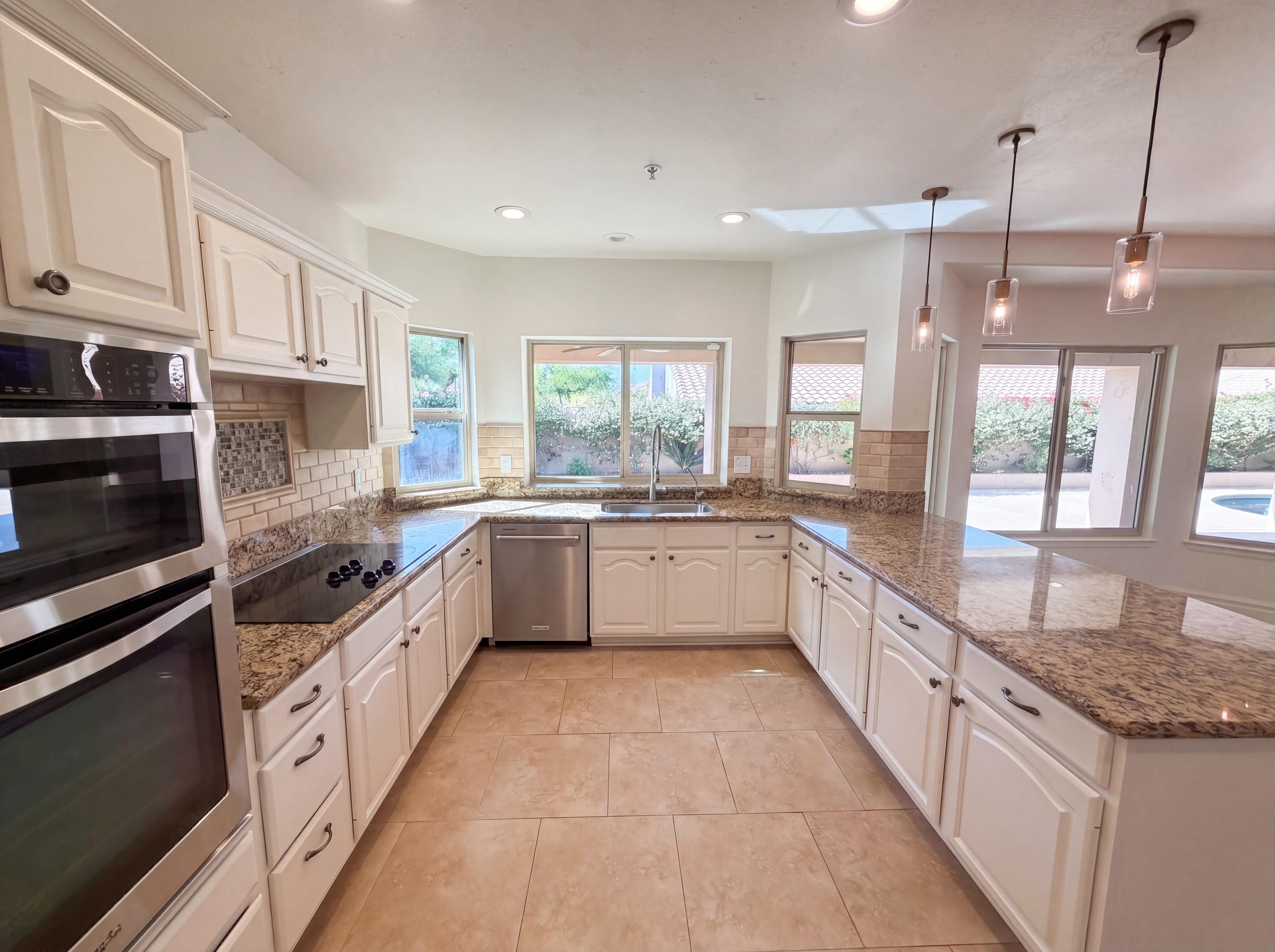 Photo 7 of 28 of 9153 E Palm Tree Dr, Scottsdale, AZ