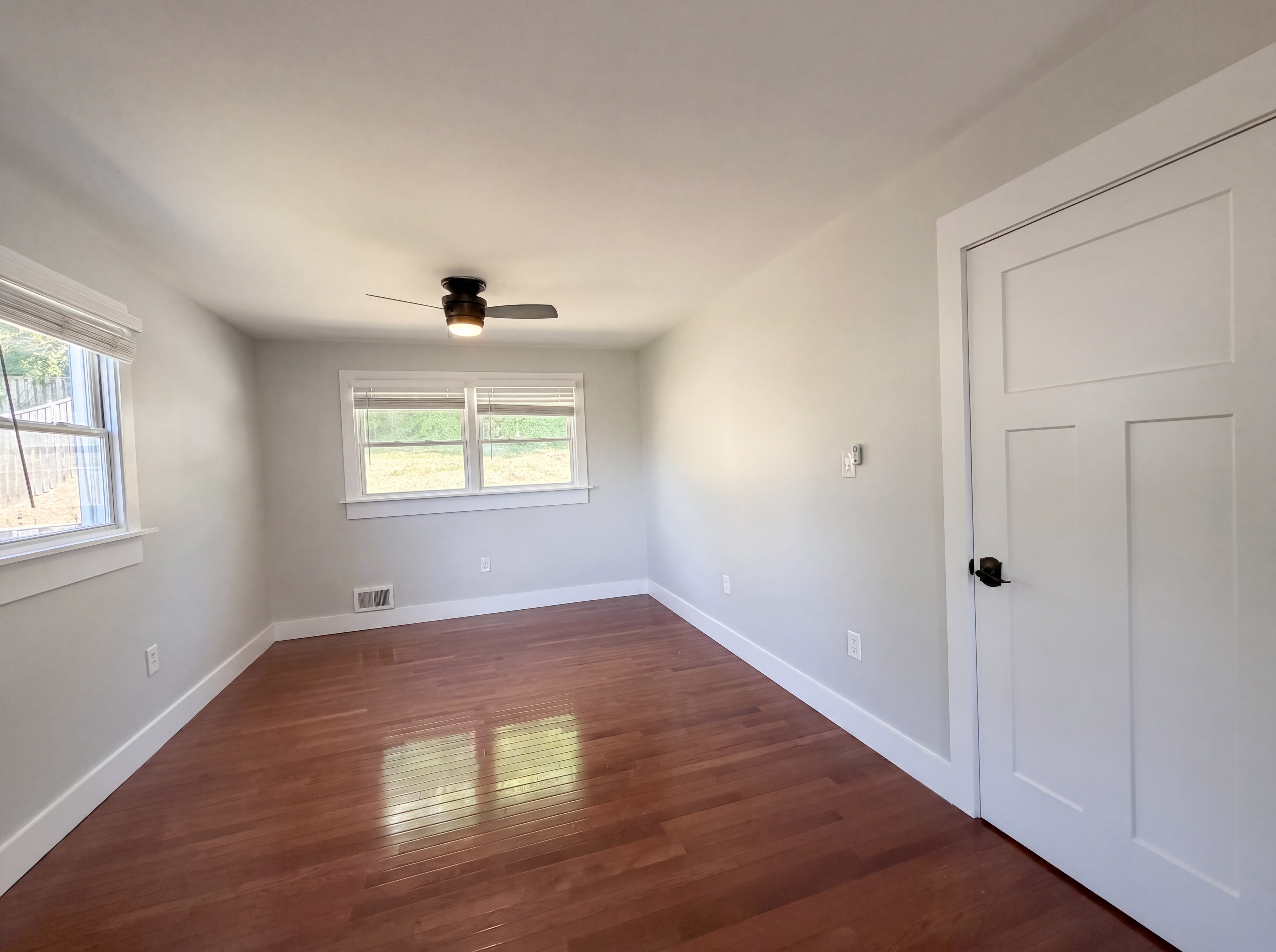 Photo 19 of 69 of 6515 Carriage Dr, Alexandria, VA