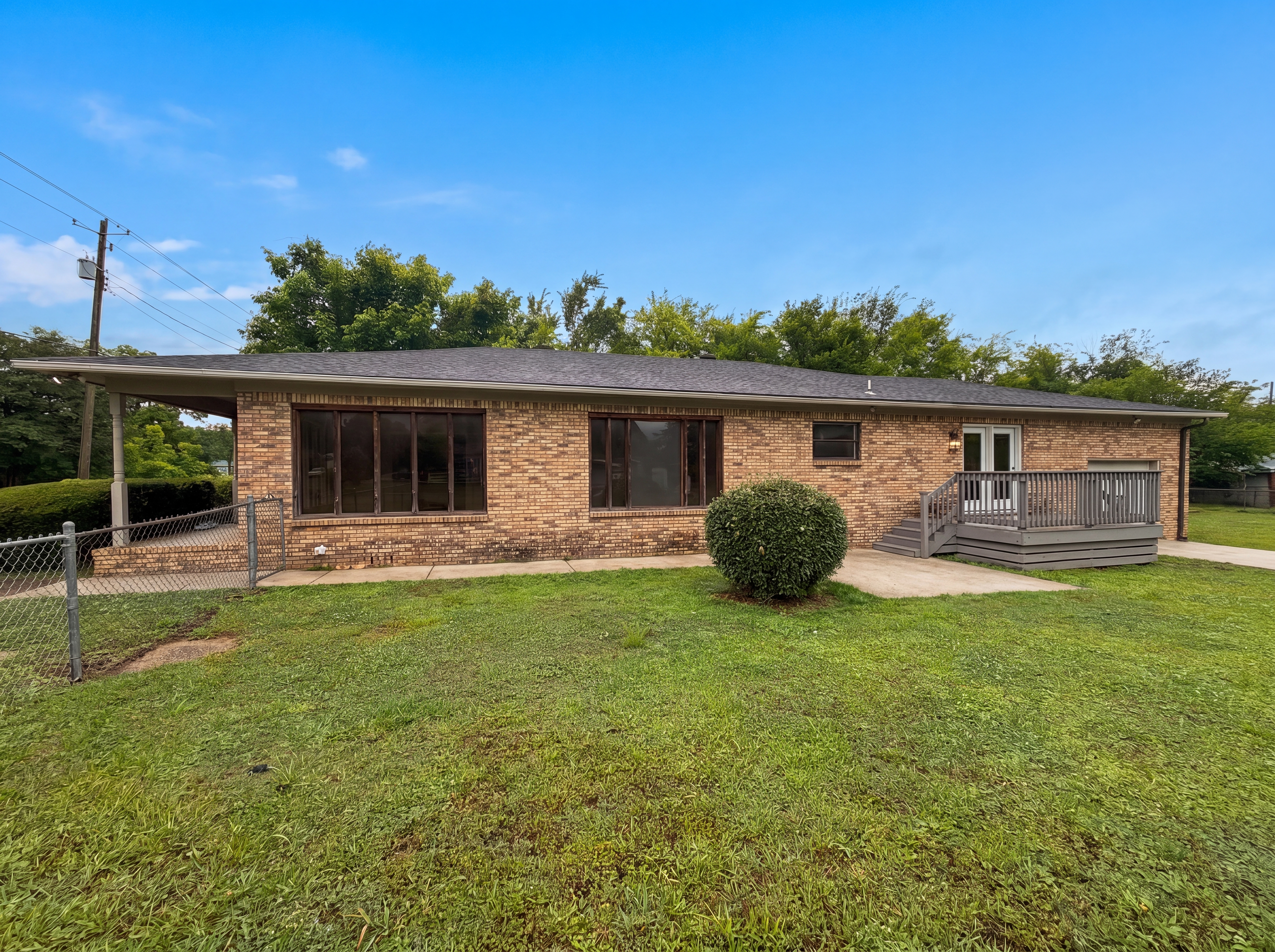 Photo 5 of 19 of 4800 Park Ave SW, Birmingham, AL