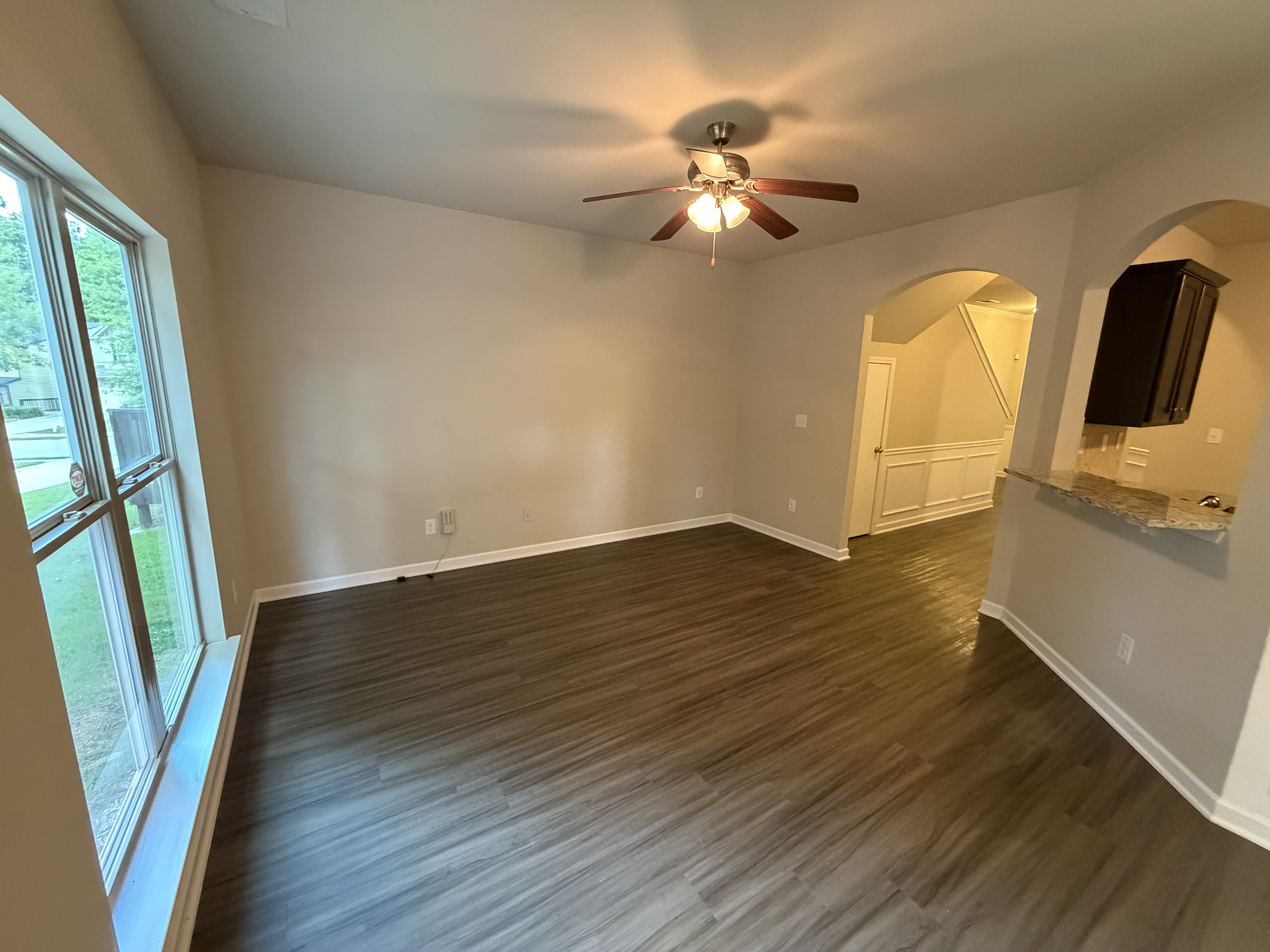 Photo 21 of 23 of 4473 Ravenwood Dr, Union City, GA