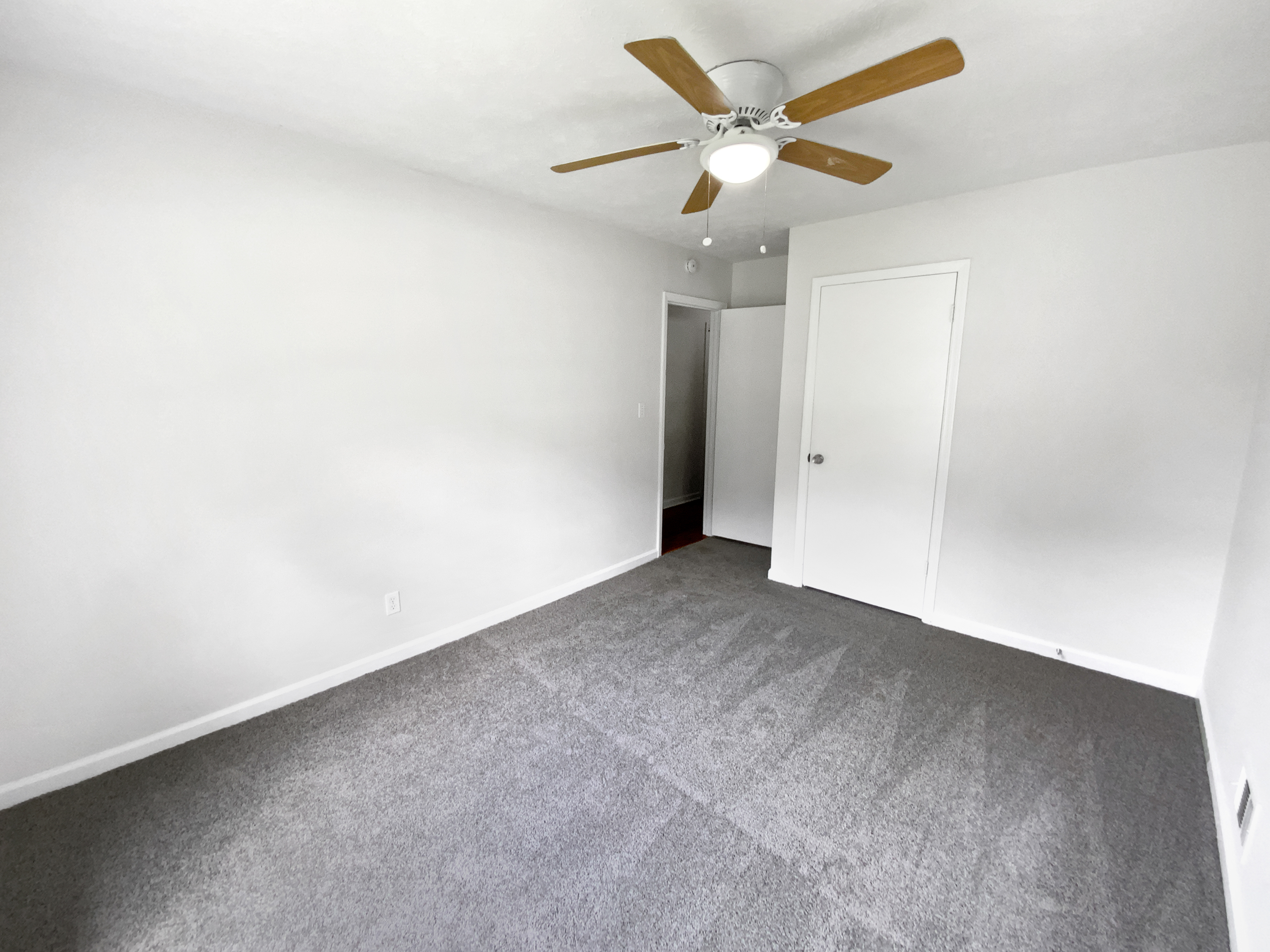 Photo 17 of 20 of 540 Stockwood Dr, Woodstock, GA