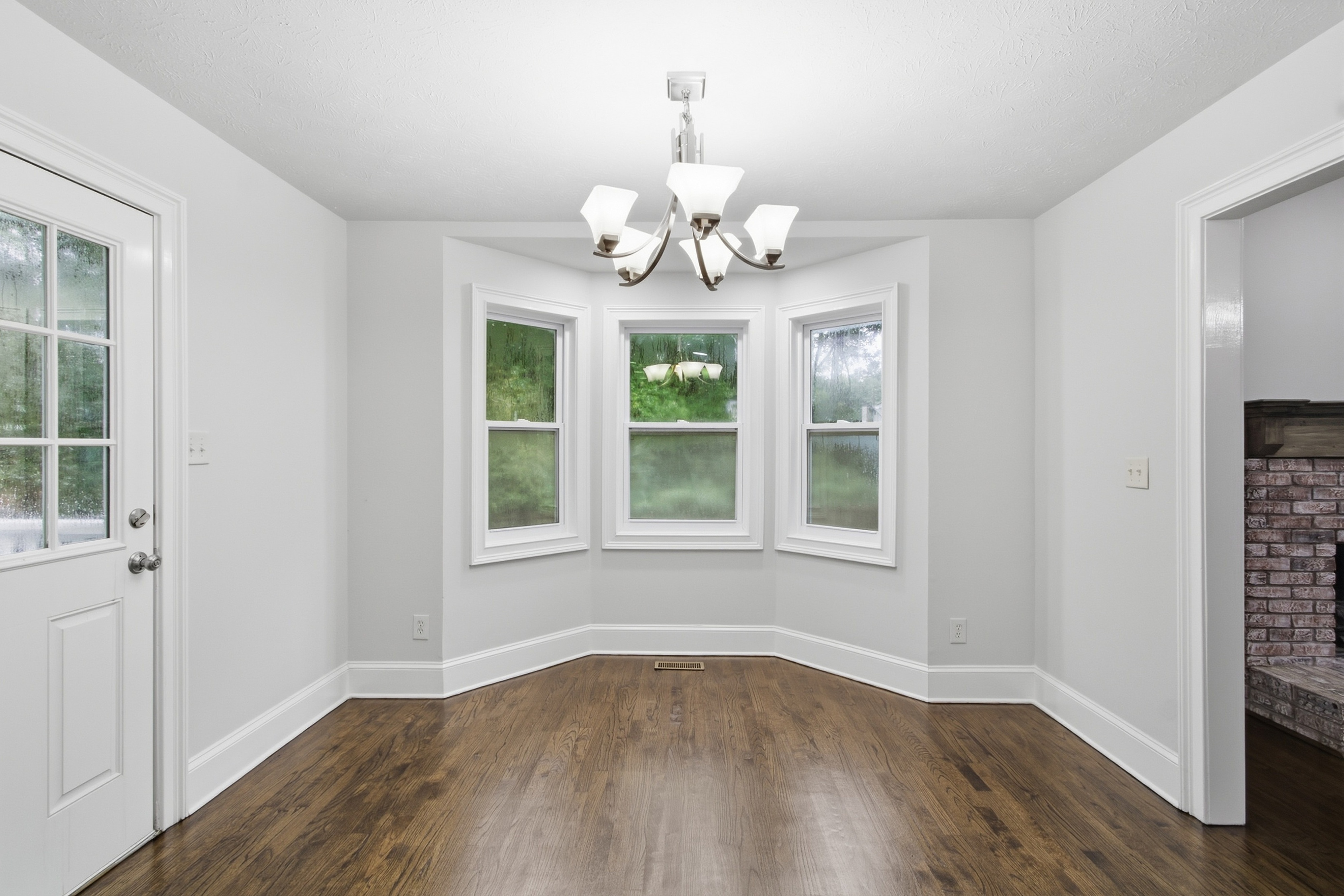 Photo 8 of 29 of 3240 Valley View St, Powder Springs, GA