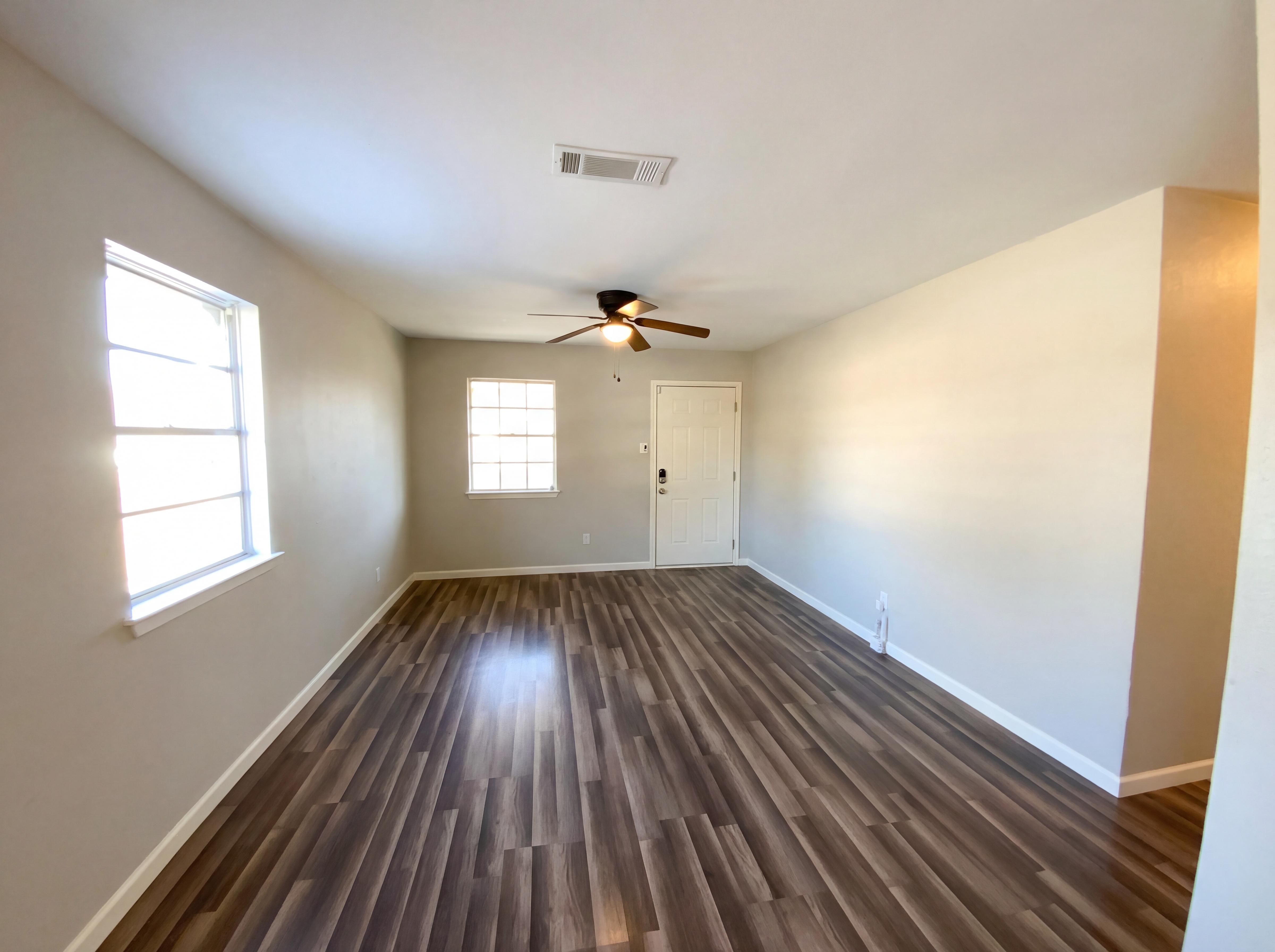 Photo 3 of 17 of 1602 Pleasant Ln, Copperas Cove, TX