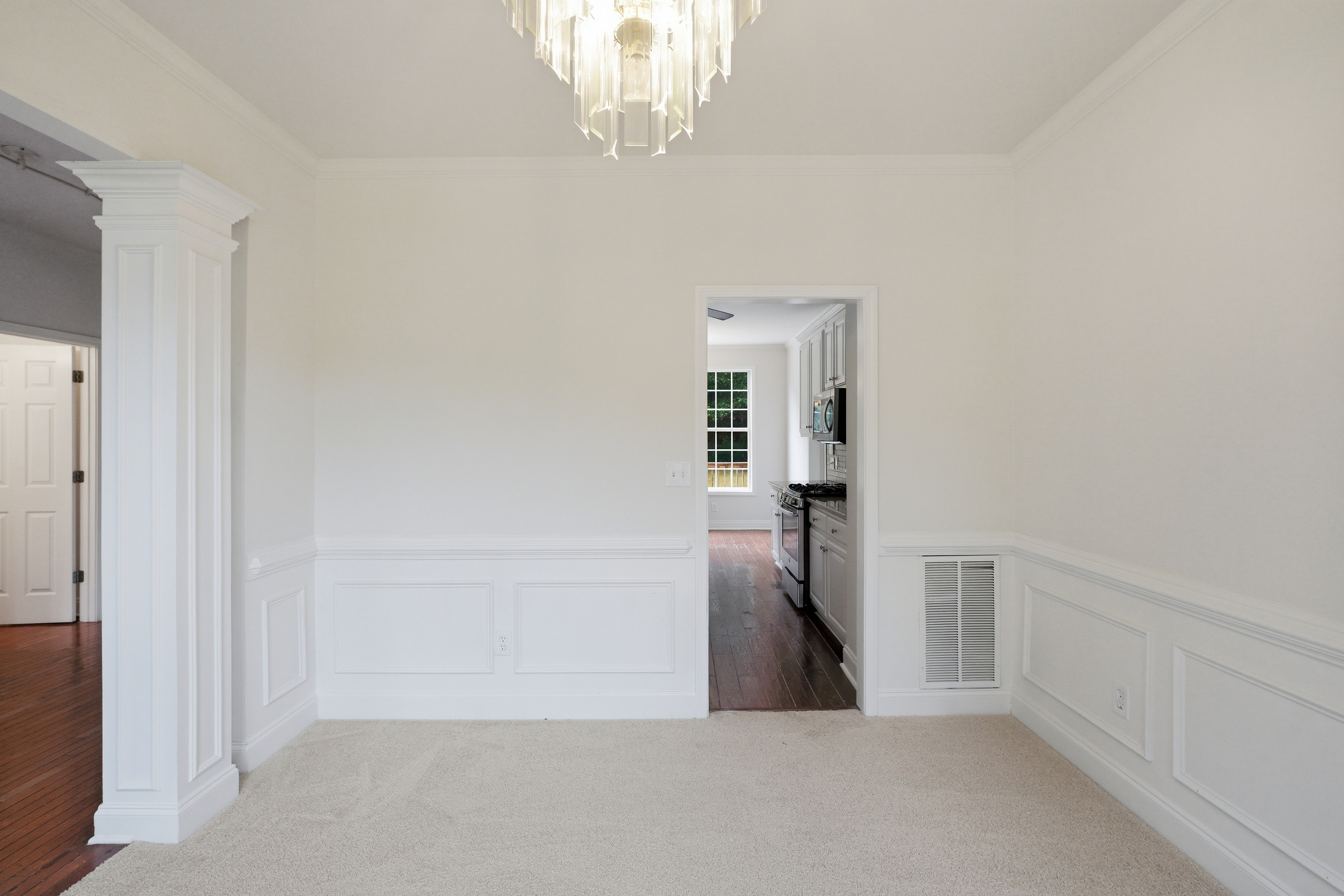 Photo 5 of 97 of 310 Mansfield Way, Stockbridge, GA