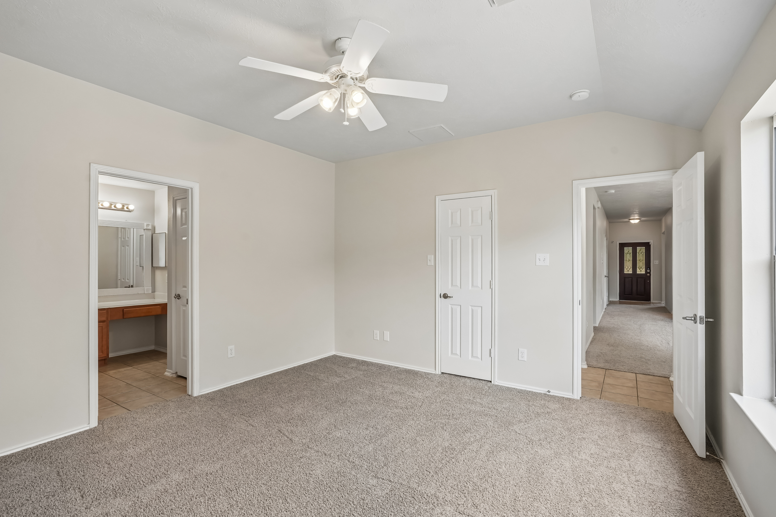 Photo 24 of 37 of 10710 Laurelton Ct, Humble, TX