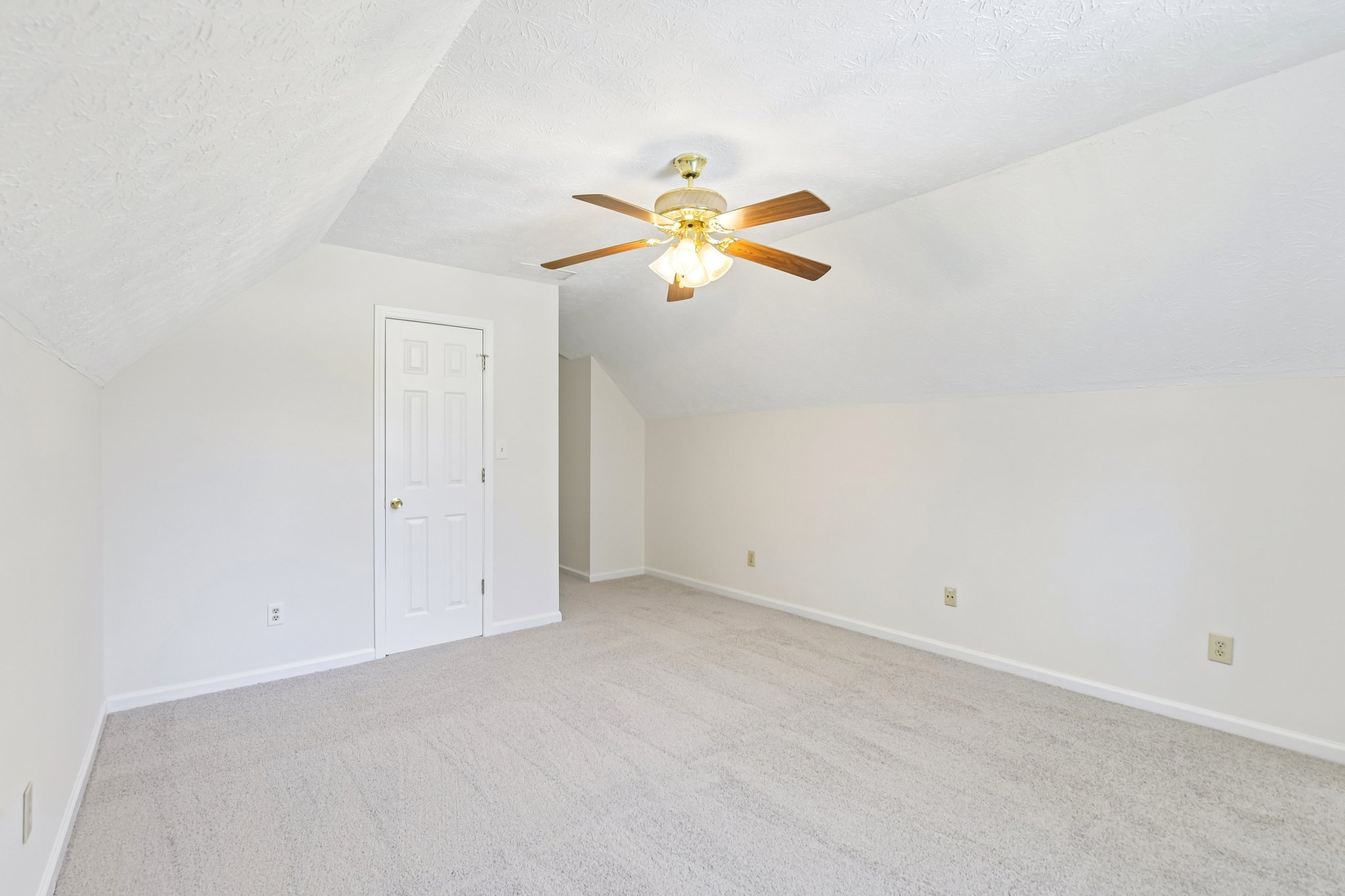 Photo 31 of 38 of 206 Northwind Dr, Stockbridge, GA