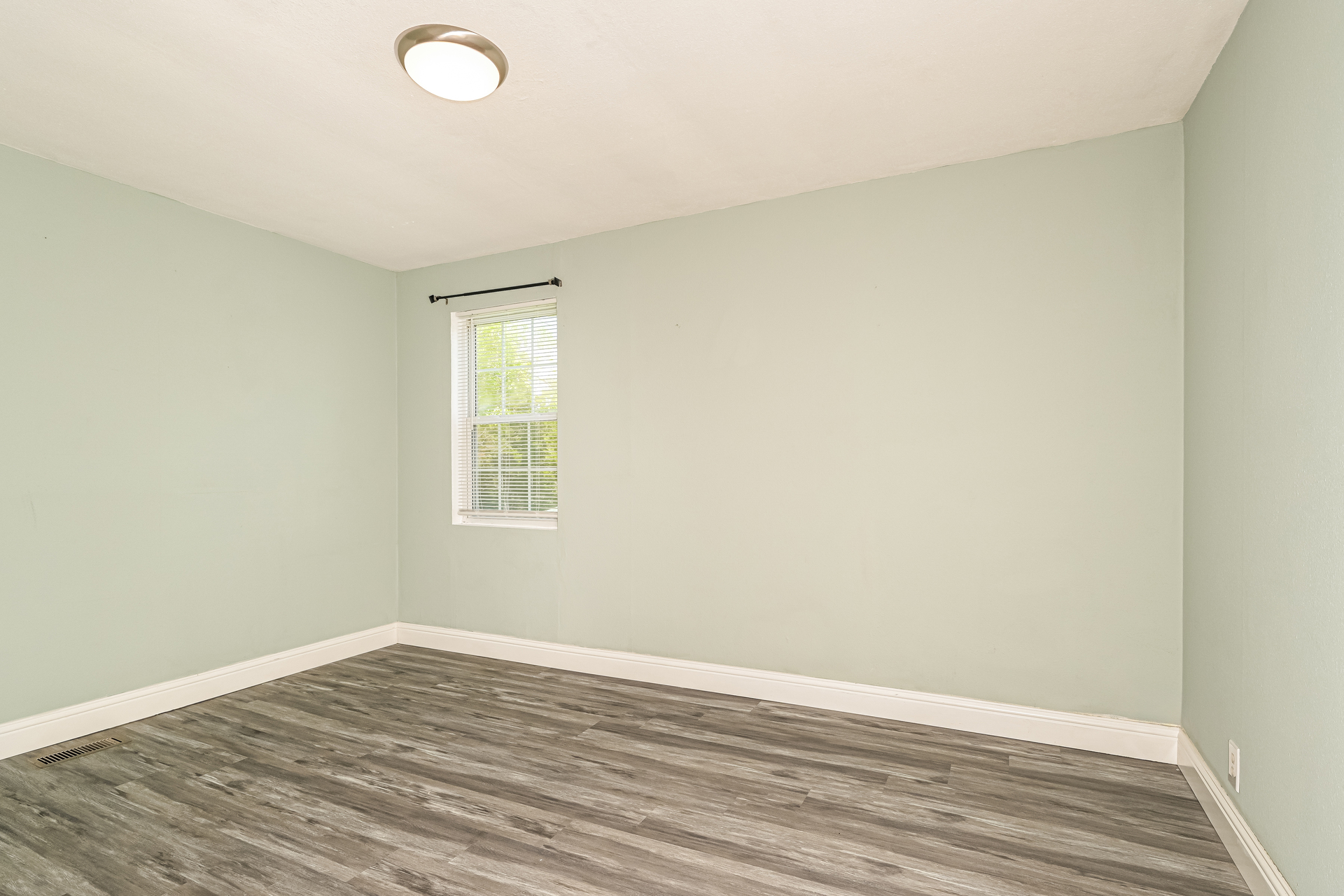 Photo 14 of 20 of 920 Maupin St, Saint Clair, MO