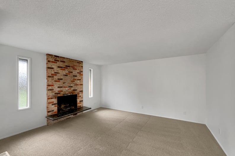 Property photo 3 of 190 SE 32nd Ave