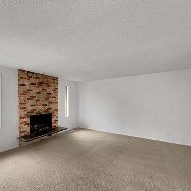 Property photo 3 of 190 SE 32nd Ave