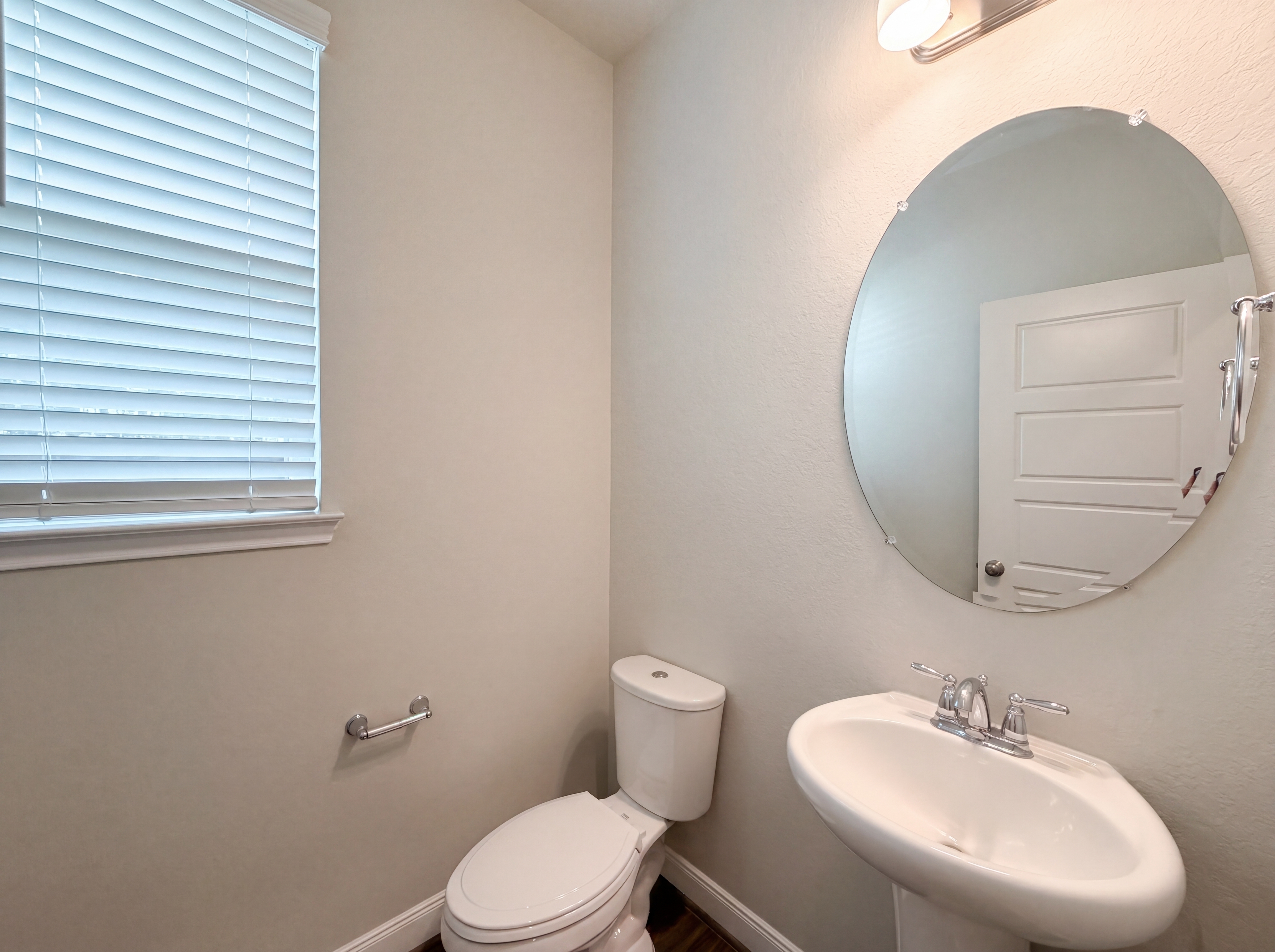 Photo 15 of 21 of 4403 Upland Stream Ln, Katy, TX