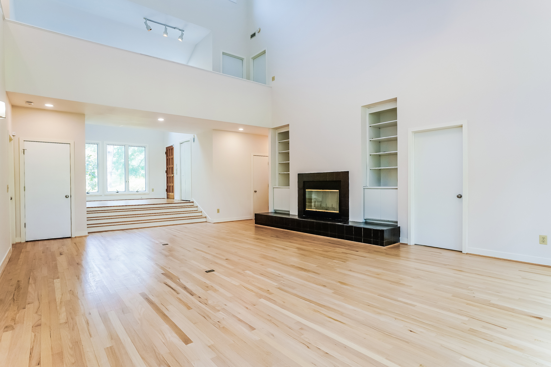 Photo 6 of 46 of 737 Pinehurst Dr, Chapel Hill, NC