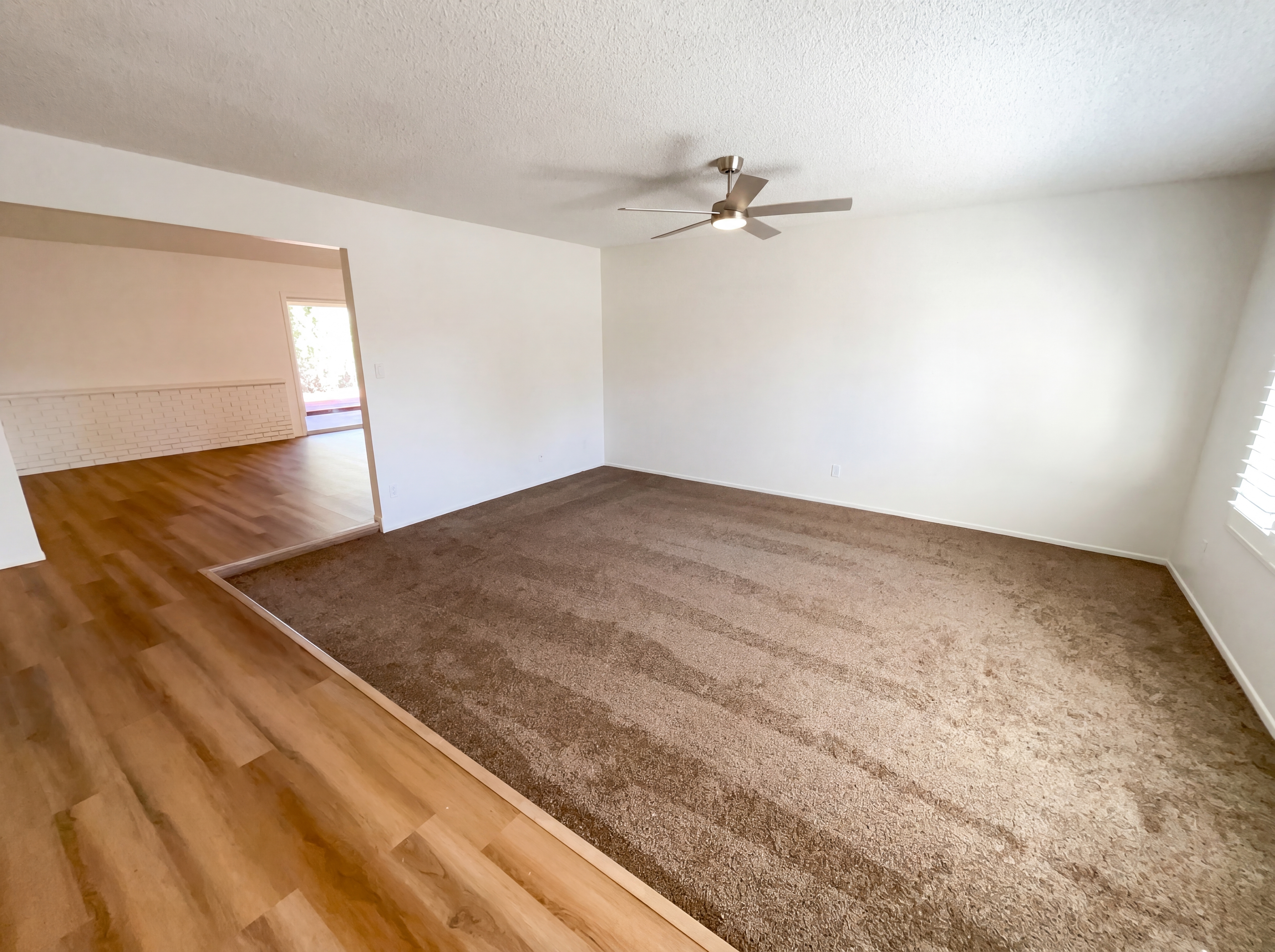 Photo 9 of 28 of 2219 S Estrella Cir, Mesa, AZ