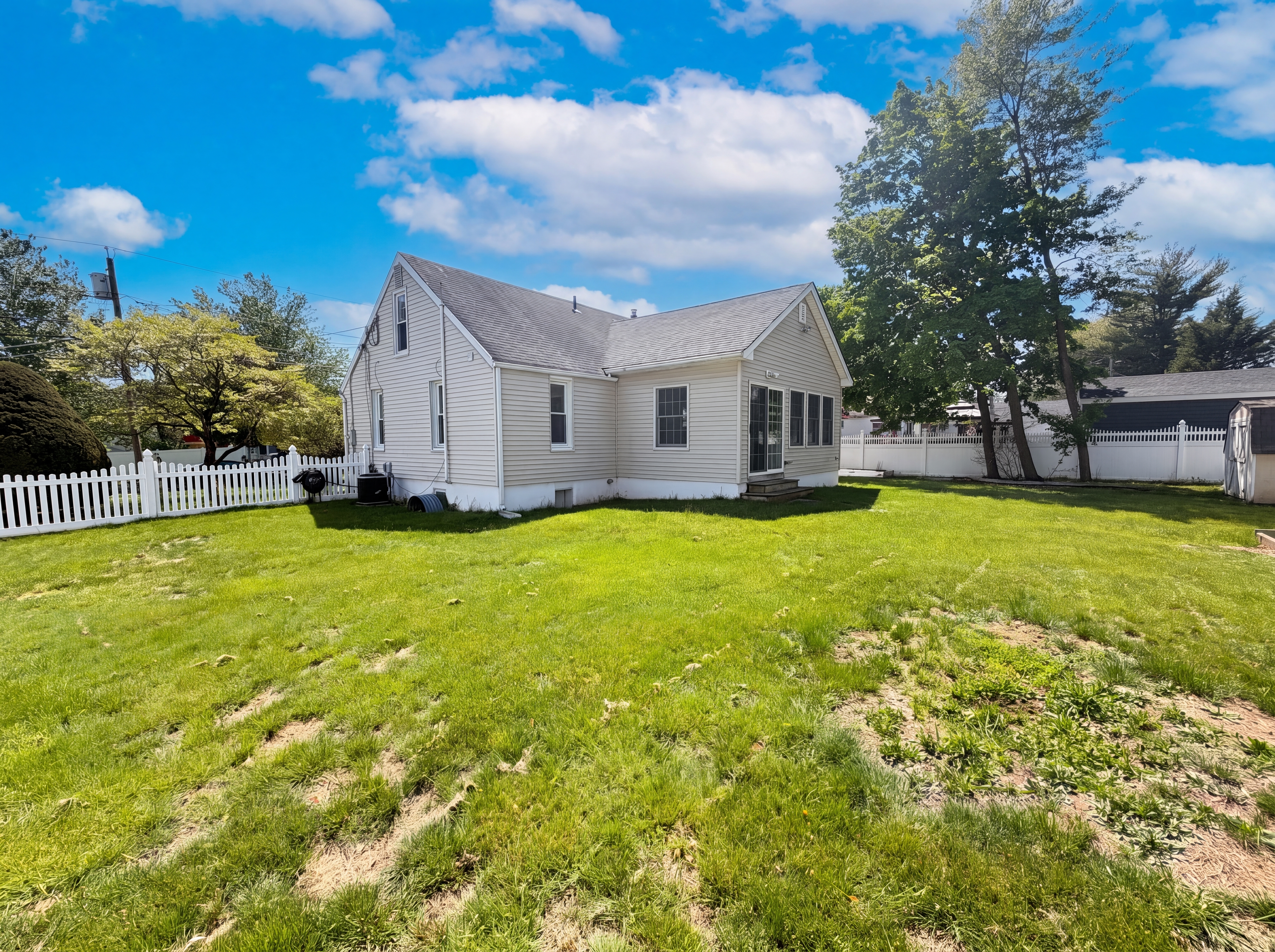 Photo 23 of 26 of 1760 Cedarwood Dr, Piscataway, NJ