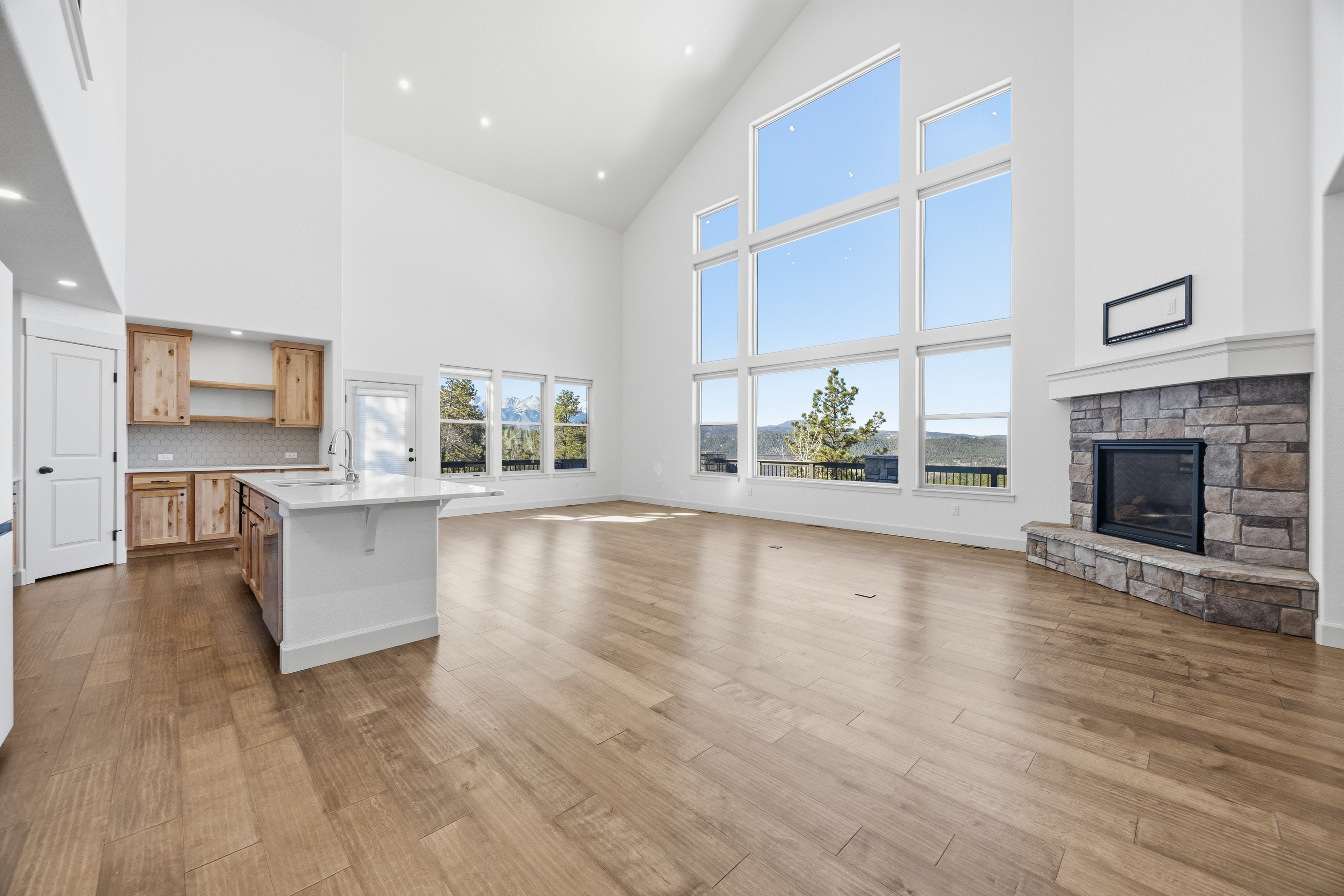 Photo 13 of 47 of 1015 Locklin Way, Woodland Park, CO
