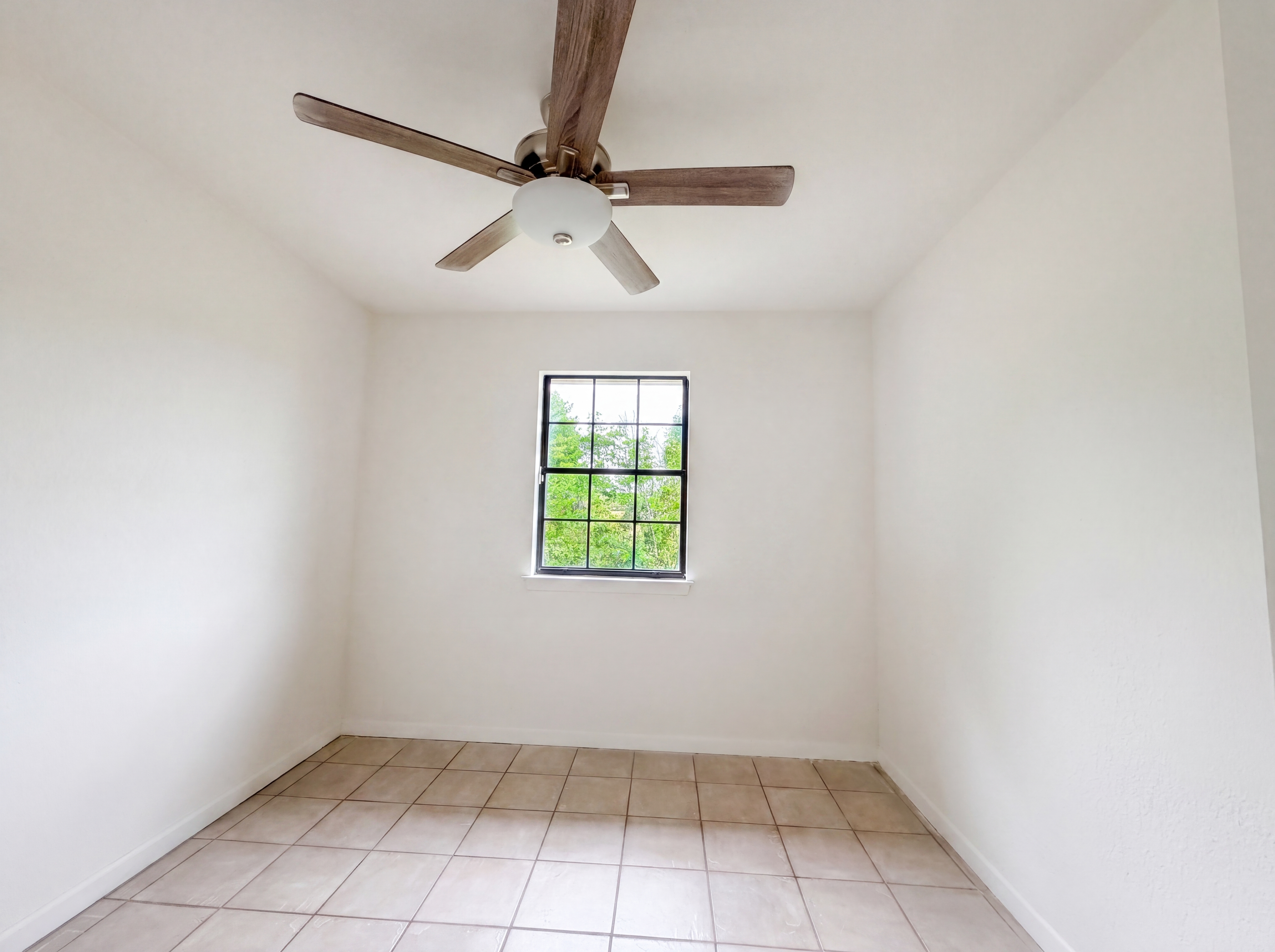 Photo 10 of 16 of 912 Hackberry St, Copperas Cove, TX
