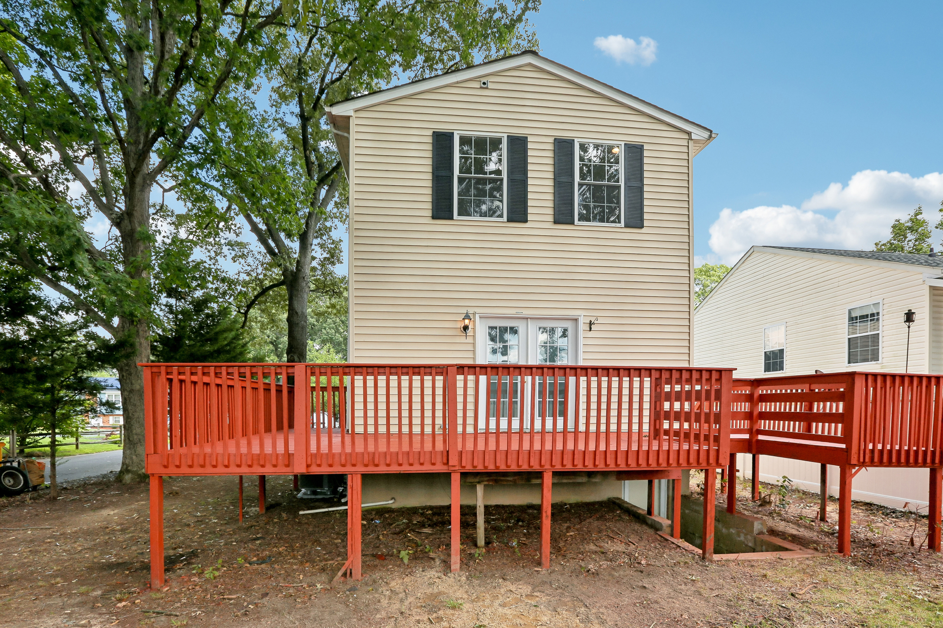 Photo 5 of 40 of 7736 Woodlawn Ave, Pasadena, MD