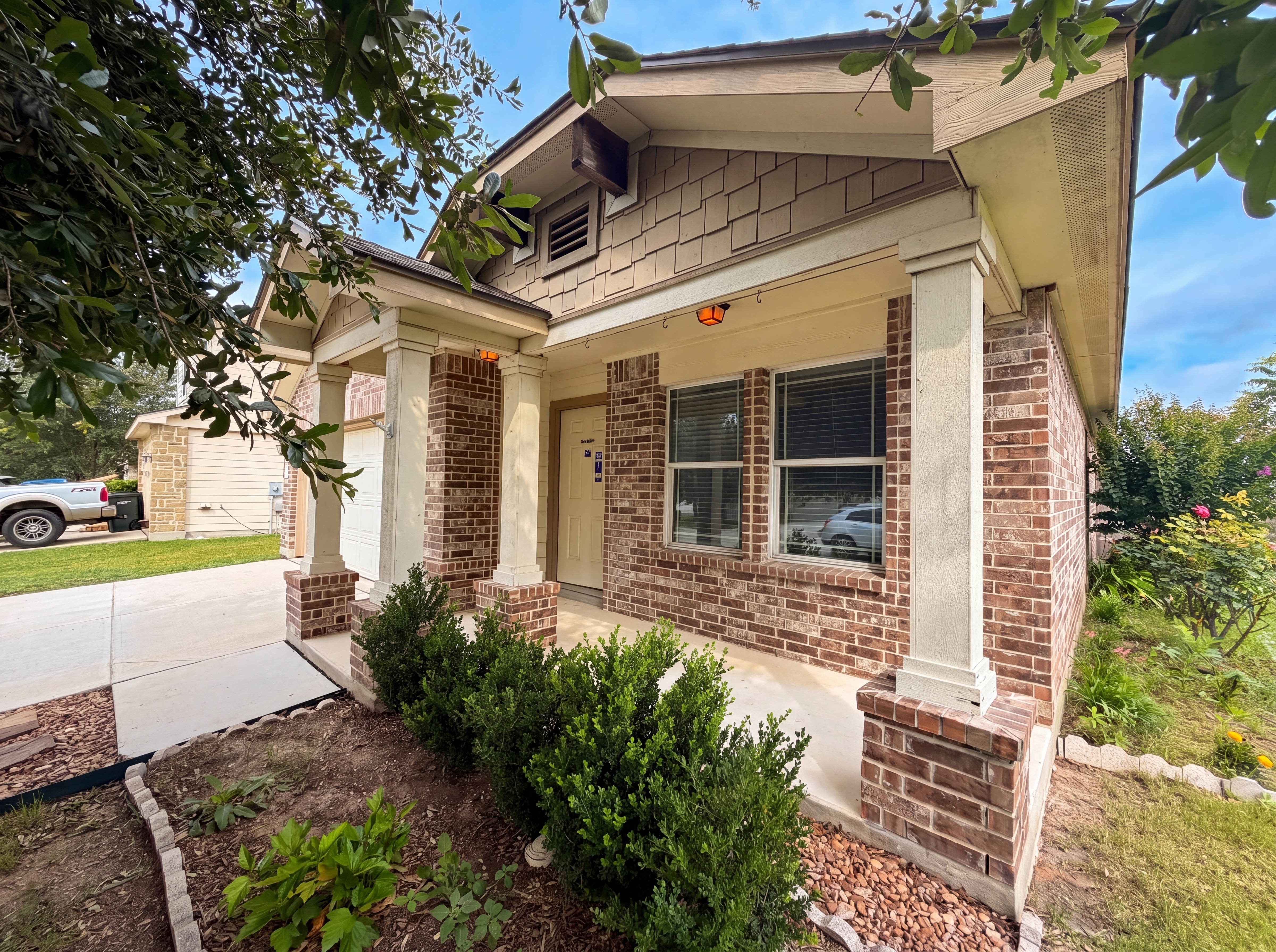 Photo 15 of 16 of 789 Wolfeton Way, New Braunfels, TX