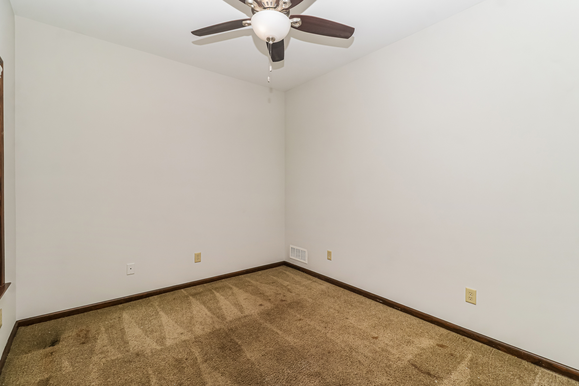 Photo 15 of 25 of 7632 Holly Springs Rd, Hernando, MS