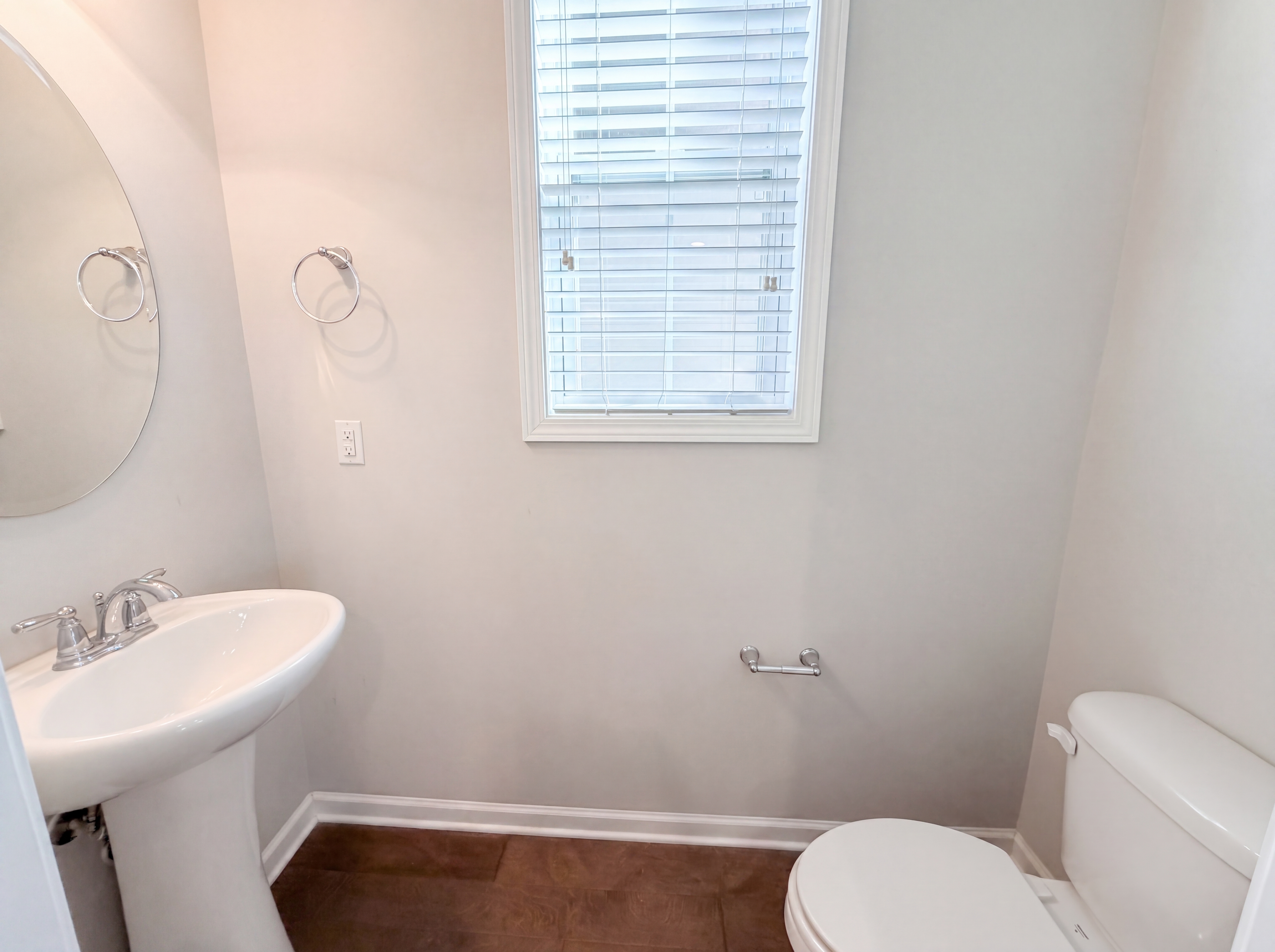 Photo 13 of 21 of 415 Prestige Ct, Pleasant View, TN