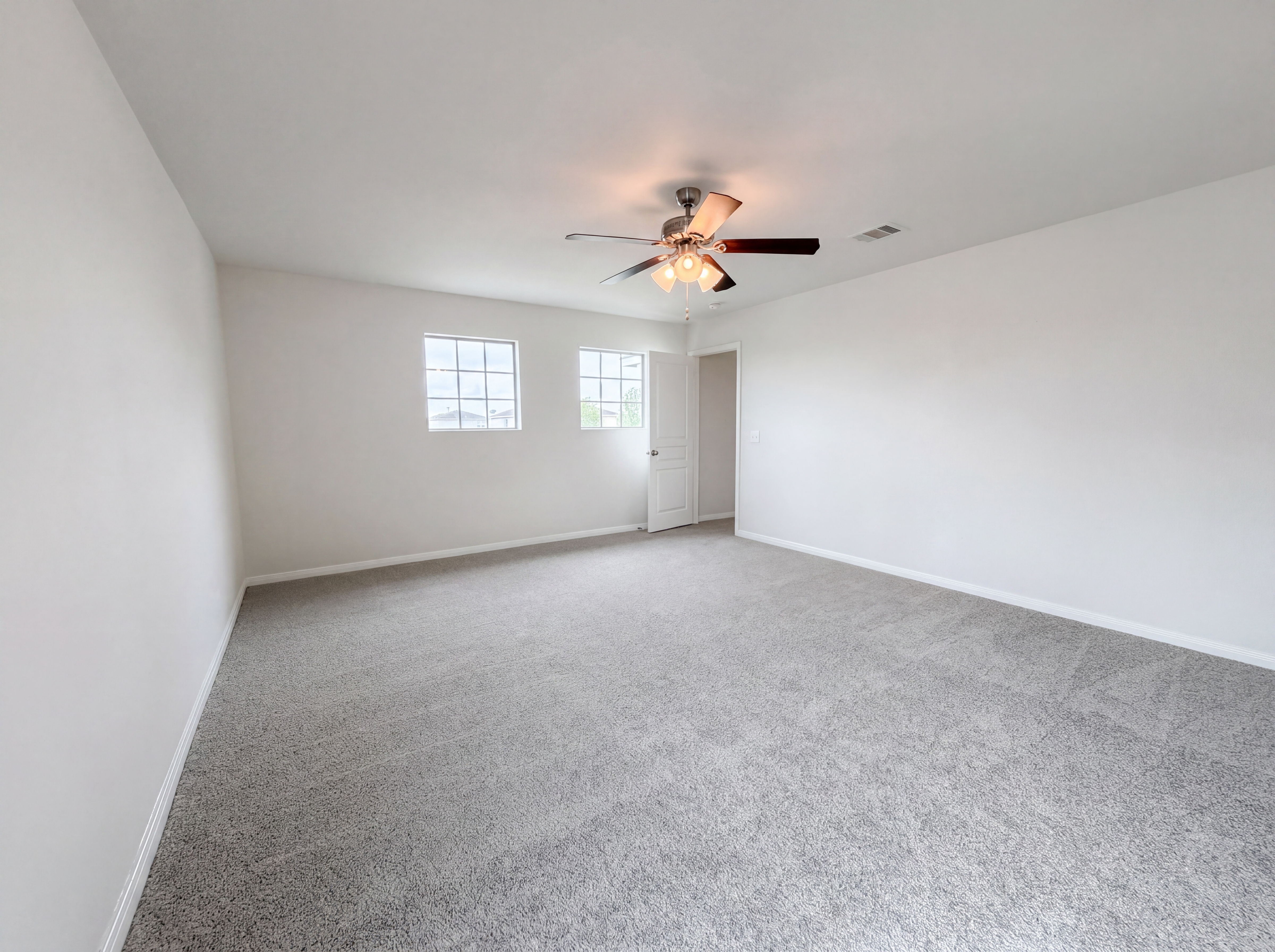 Photo 4 of 20 of 847 Canyon Hill Ln, Rosenberg, TX