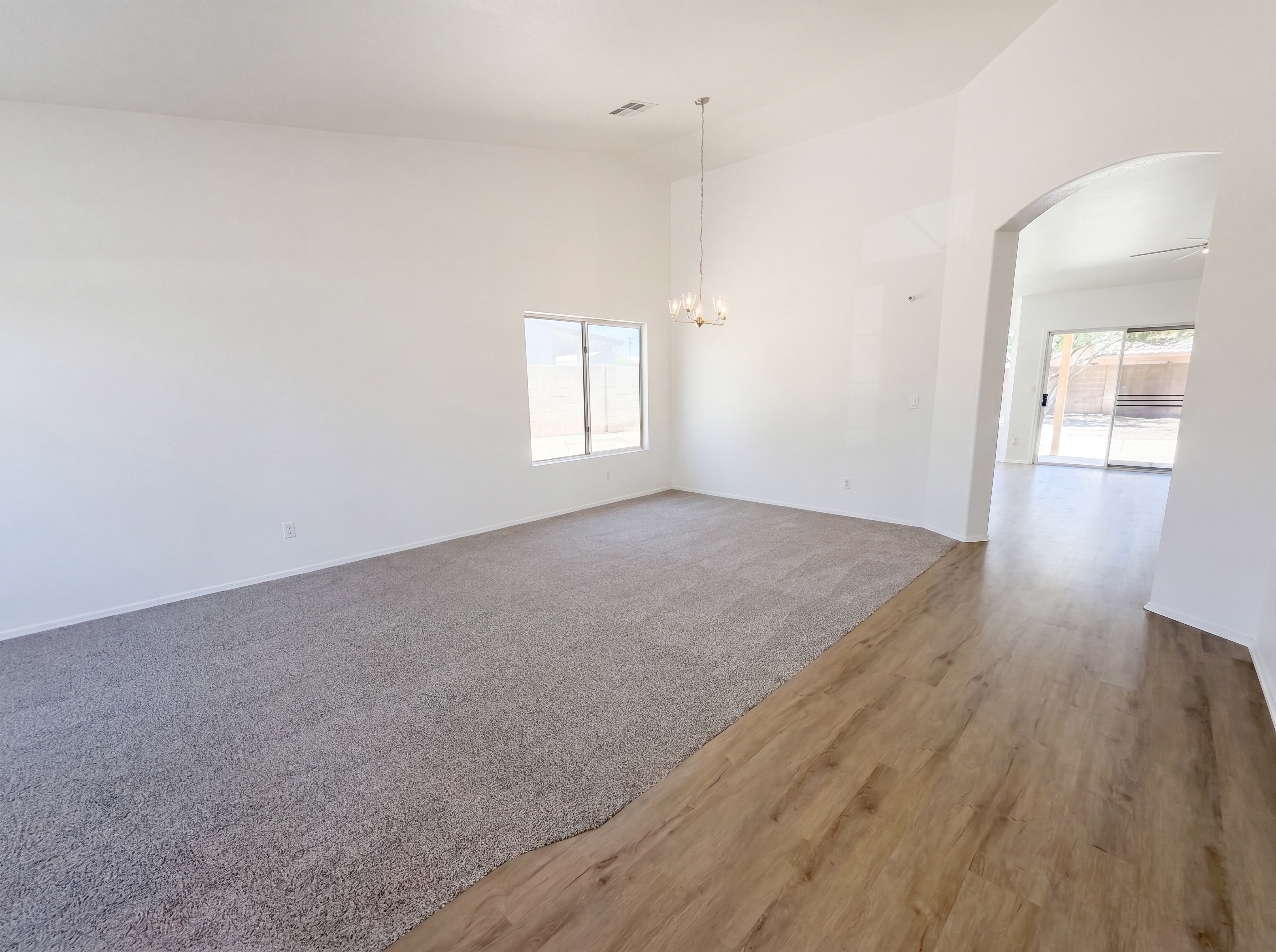 Photo 10 of 35 of 8421 W Willowbrook Dr, Peoria, AZ