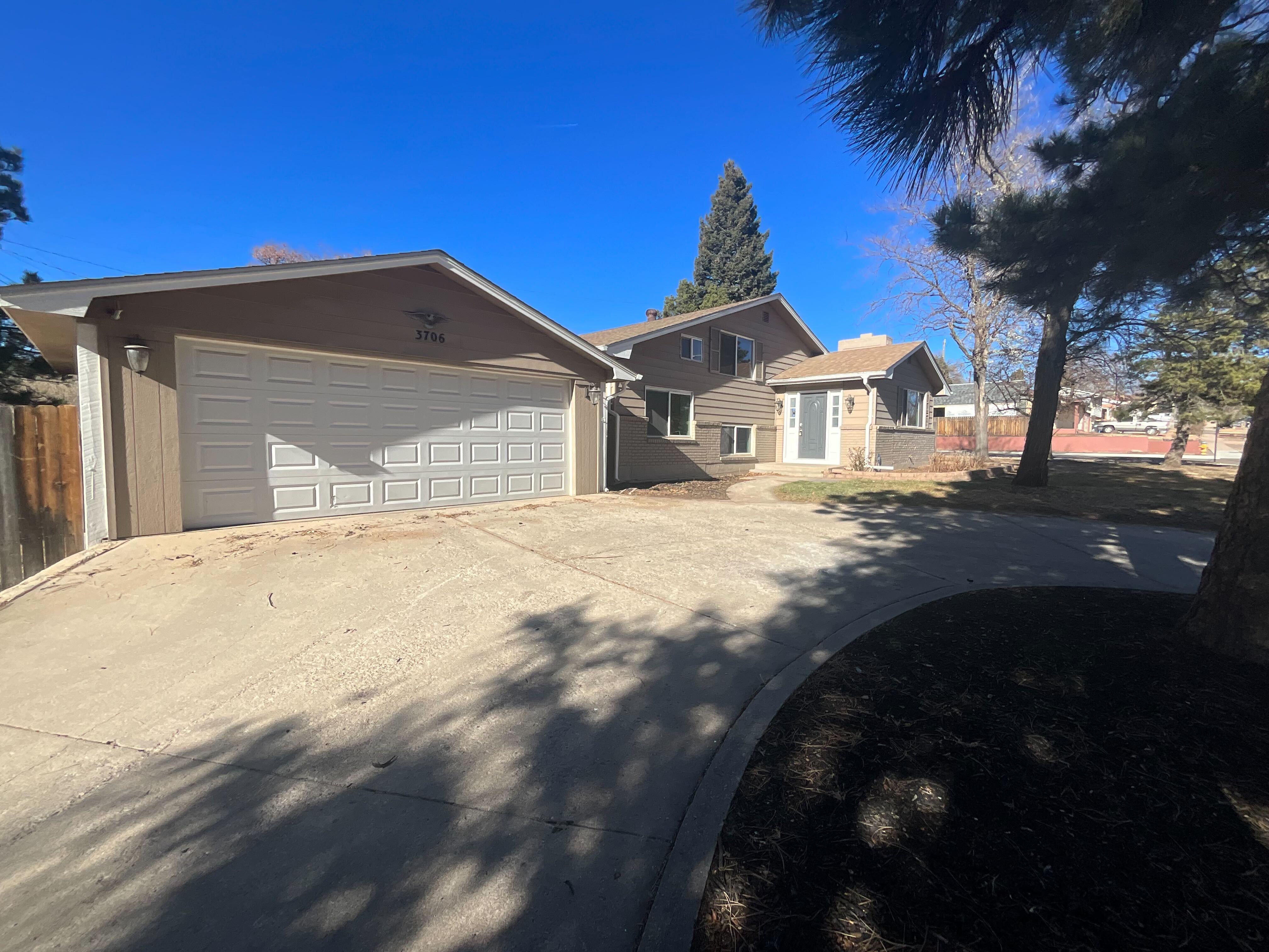 Photo 20 of 24 of 3706 N Chestnut St, Colorado Springs, CO