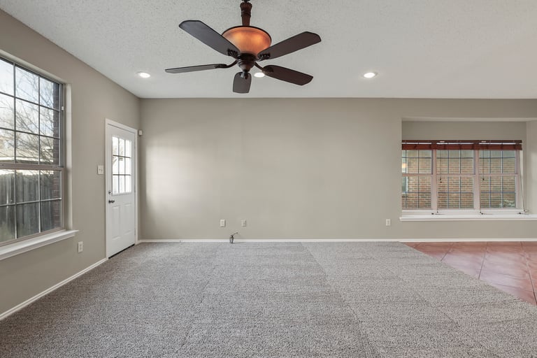 Photo 12 of 32 - 3553 Sedona Dr, Grand Prairie, TX 75052