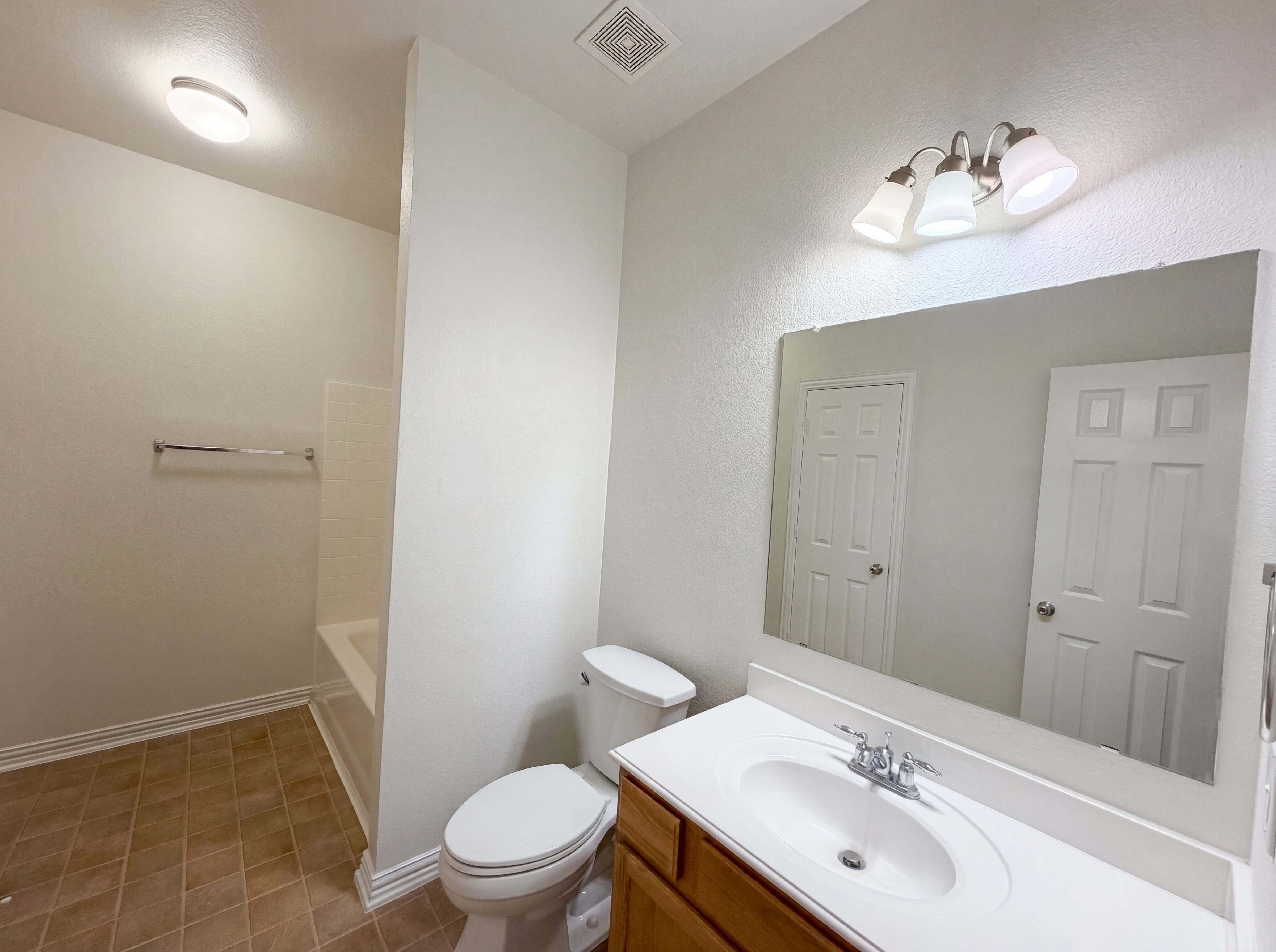 Photo 7 of 18 of 2124 Highland River Dr, Wylie, TX