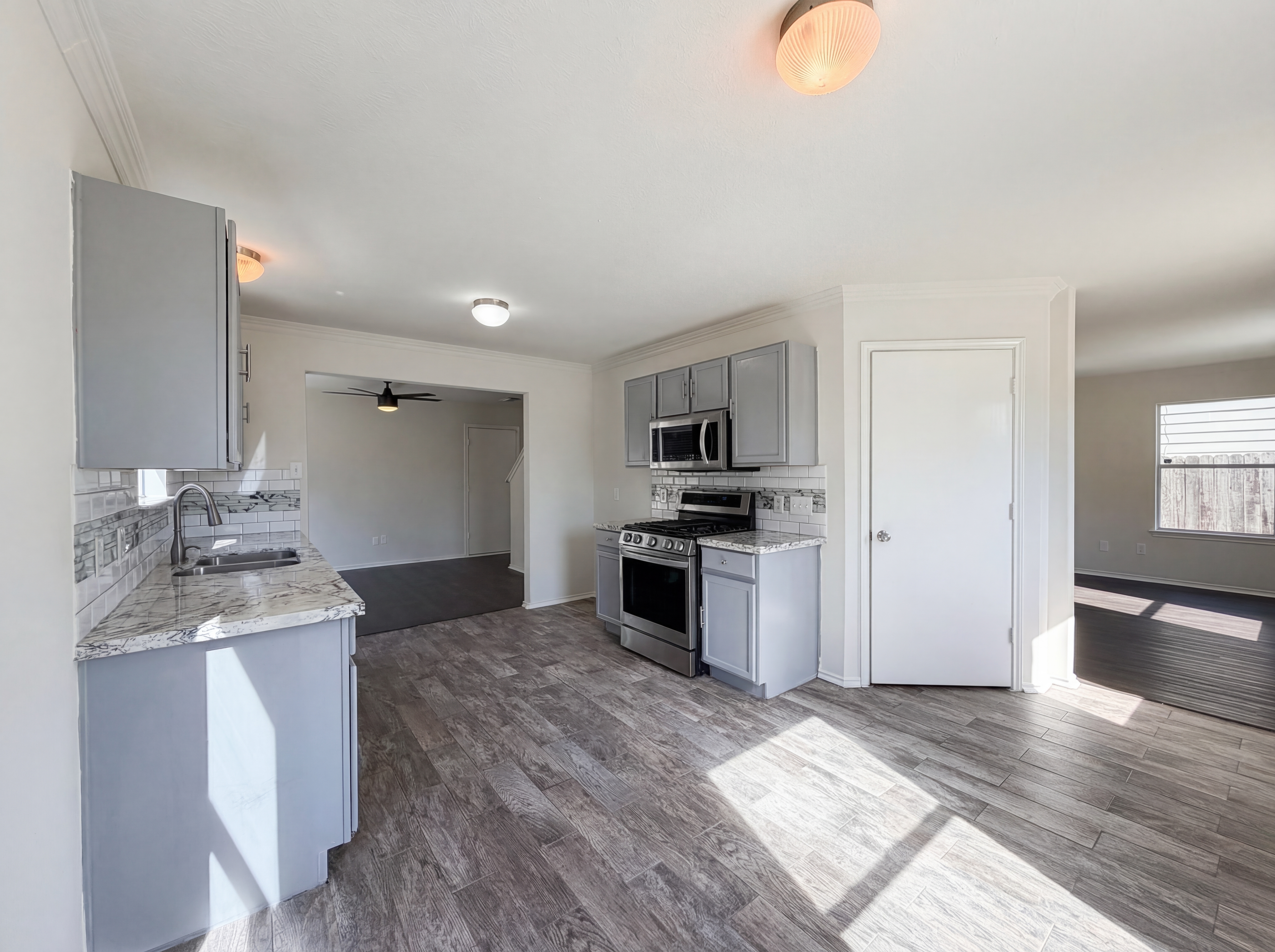 Photo 11 of 24 of 12927 Colony Heath Ln, Houston, TX