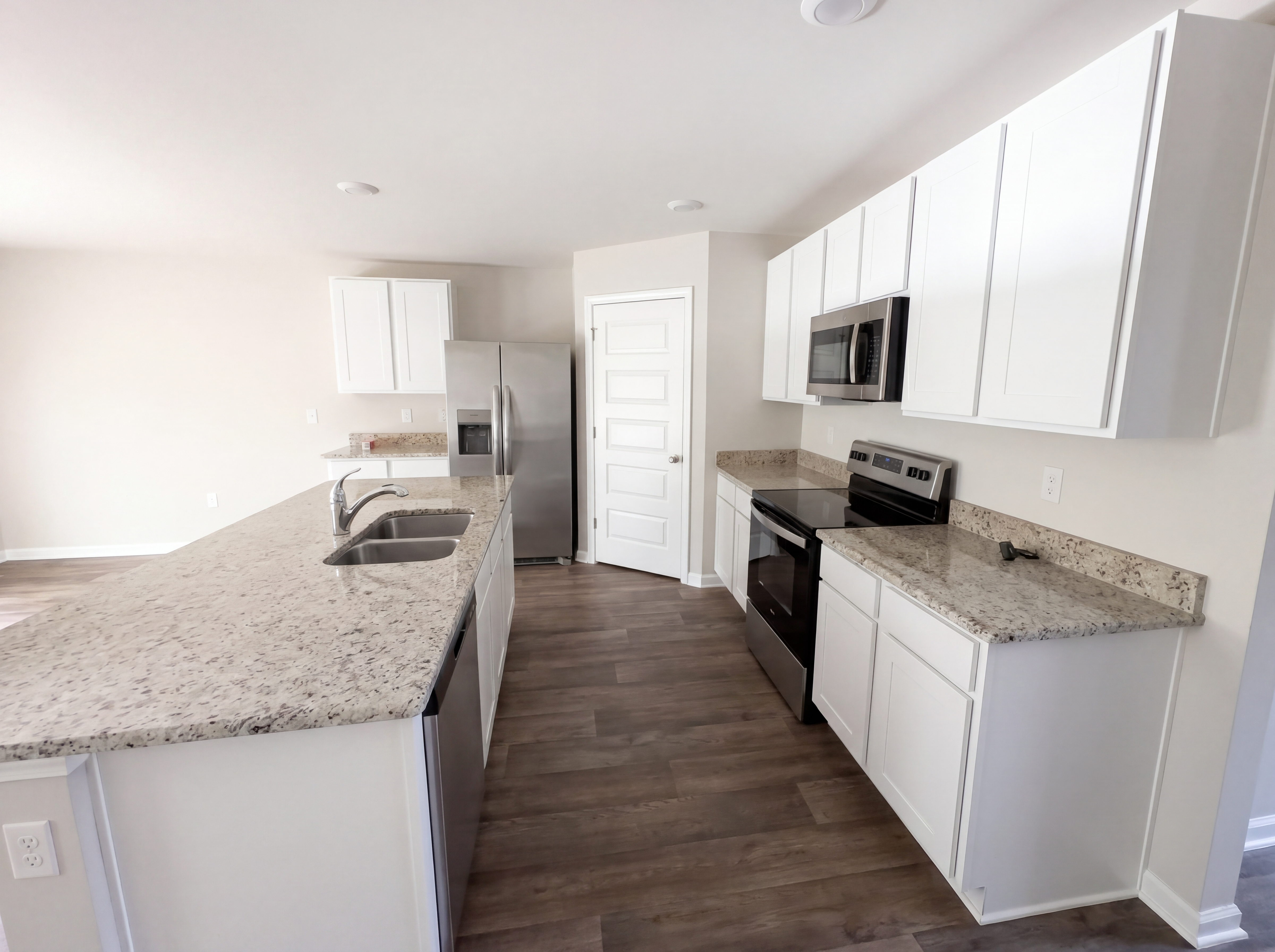 Photo 2 of 15 of 7453 Brompton Dr, Foley, AL