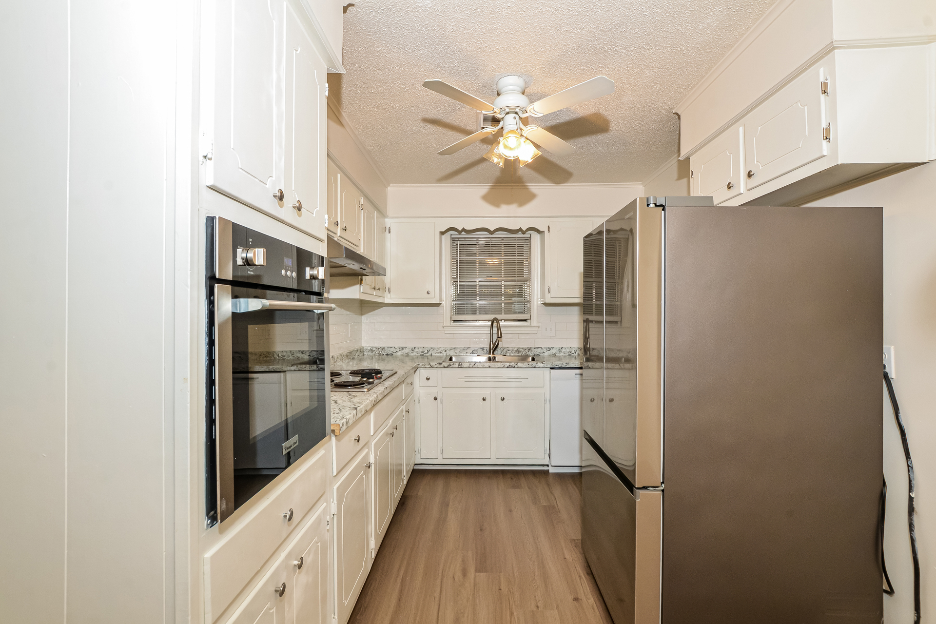 Photo 2 of 21 of 9540 Stuart St, Olive Branch, MS