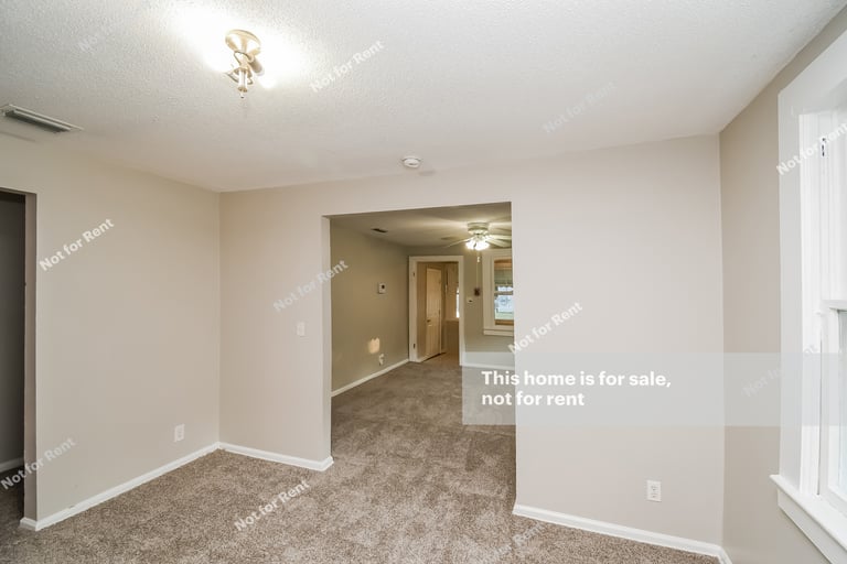 Photo 13 of 27 - 1511 W 15th St, Jacksonville, FL 32209