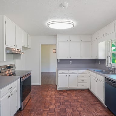 Property photo 2 of 5265 Corinth Cir