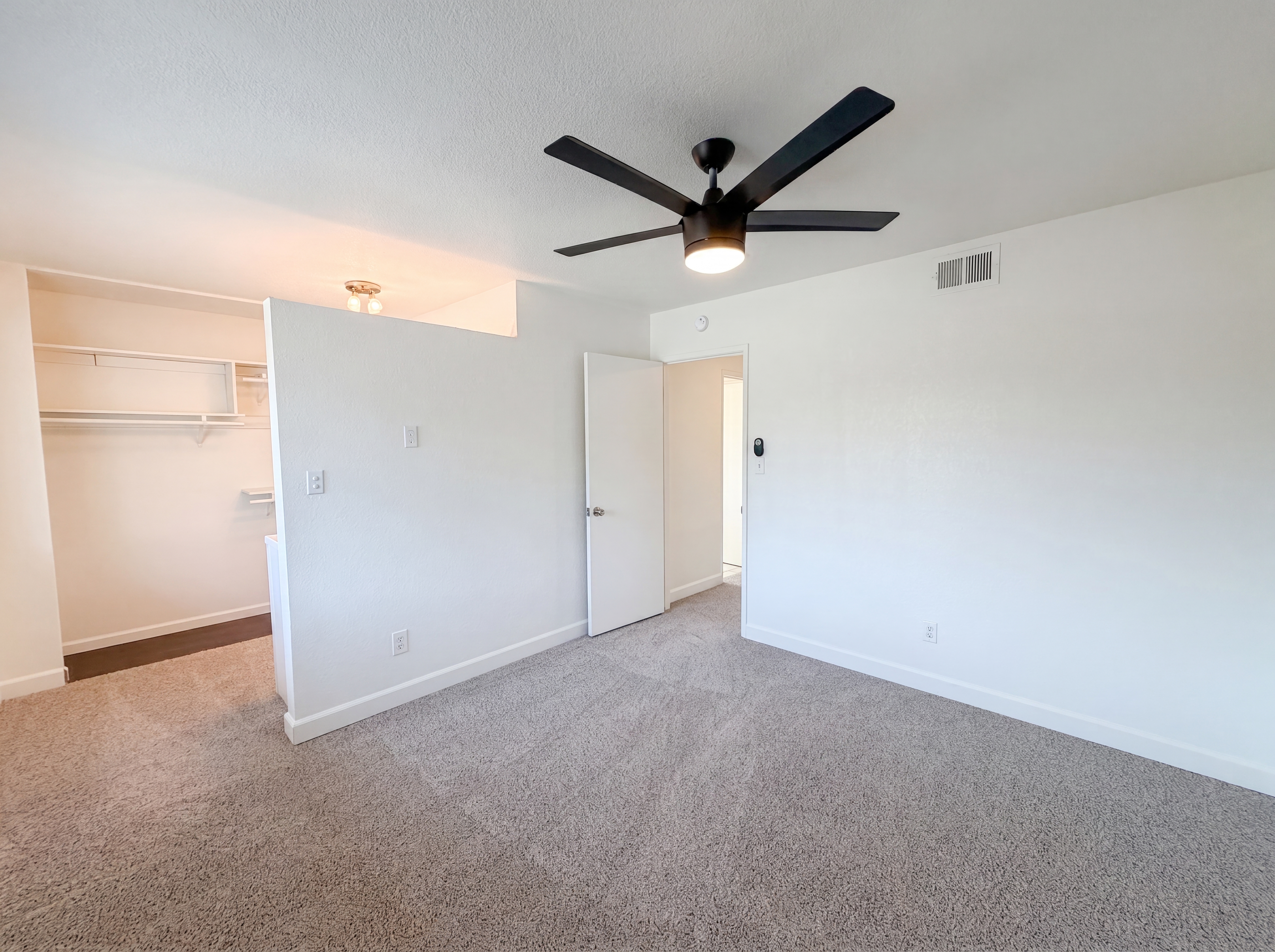 Photo 13 of 28 of 6840 Oaklawn Way, Fair Oaks, CA