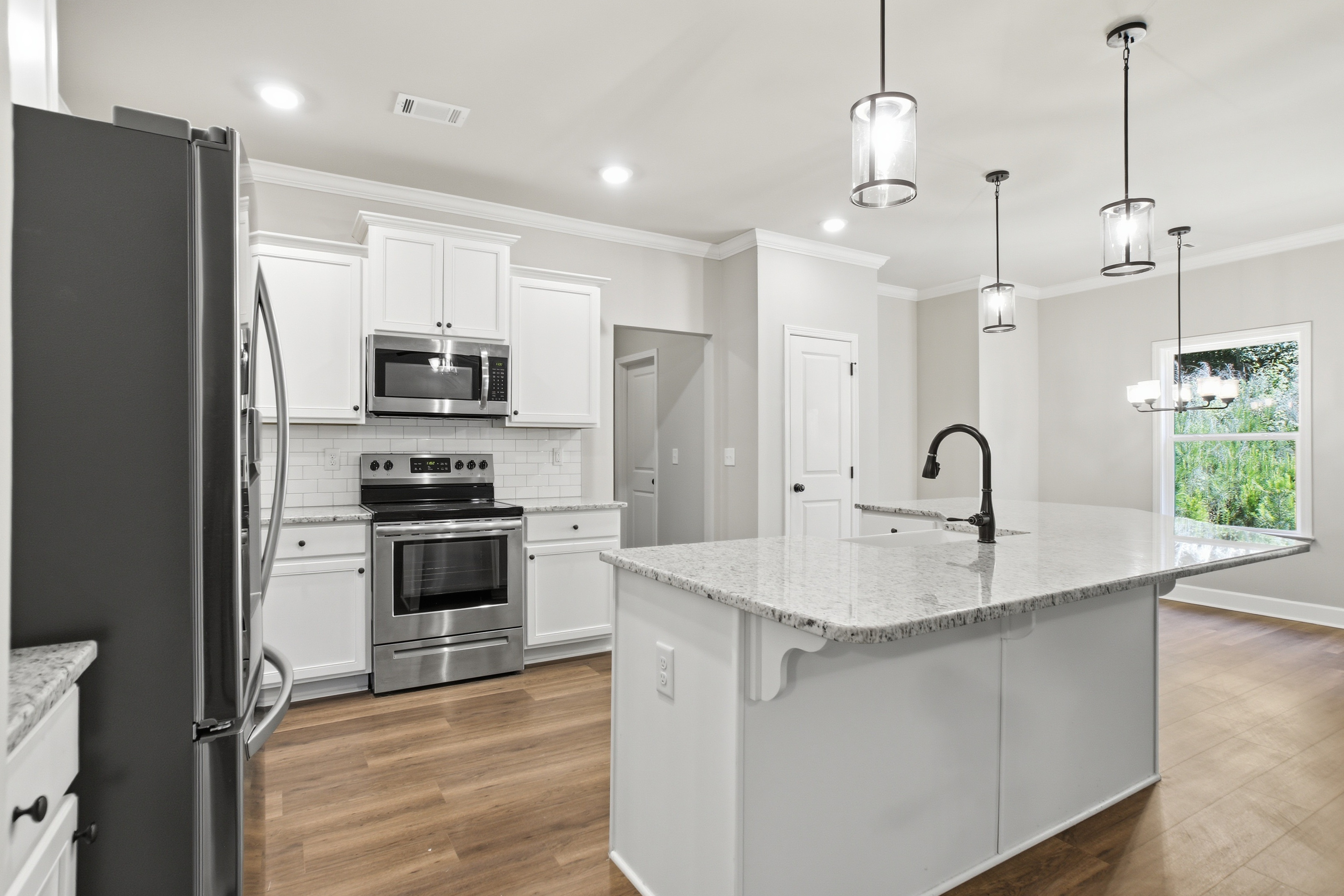 Photo 2 of 41 of 45 Hawthorn Ln, Covington, GA