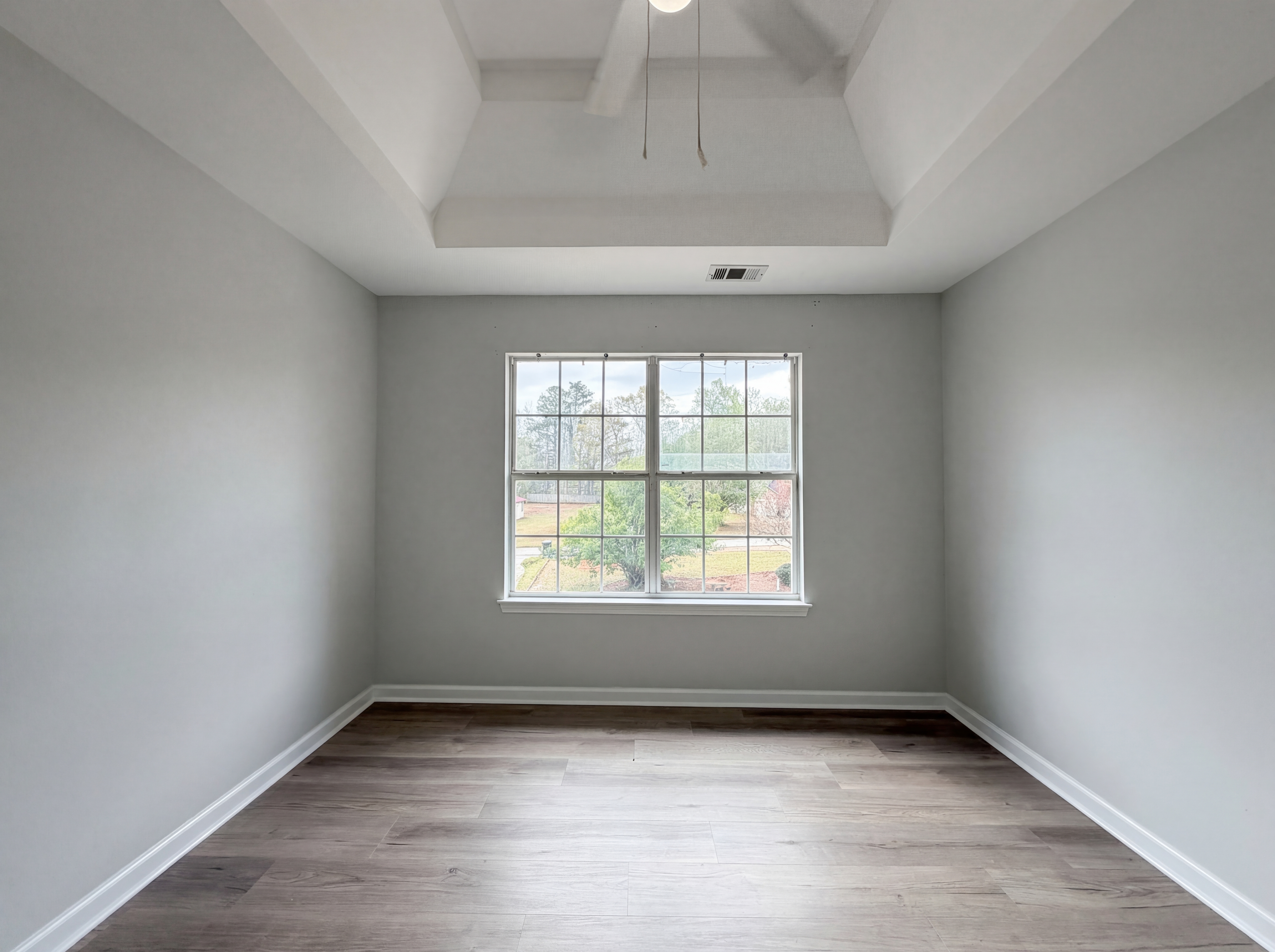 Photo 4 of 46 of 5522 Wind River Ln, Powder Springs, GA