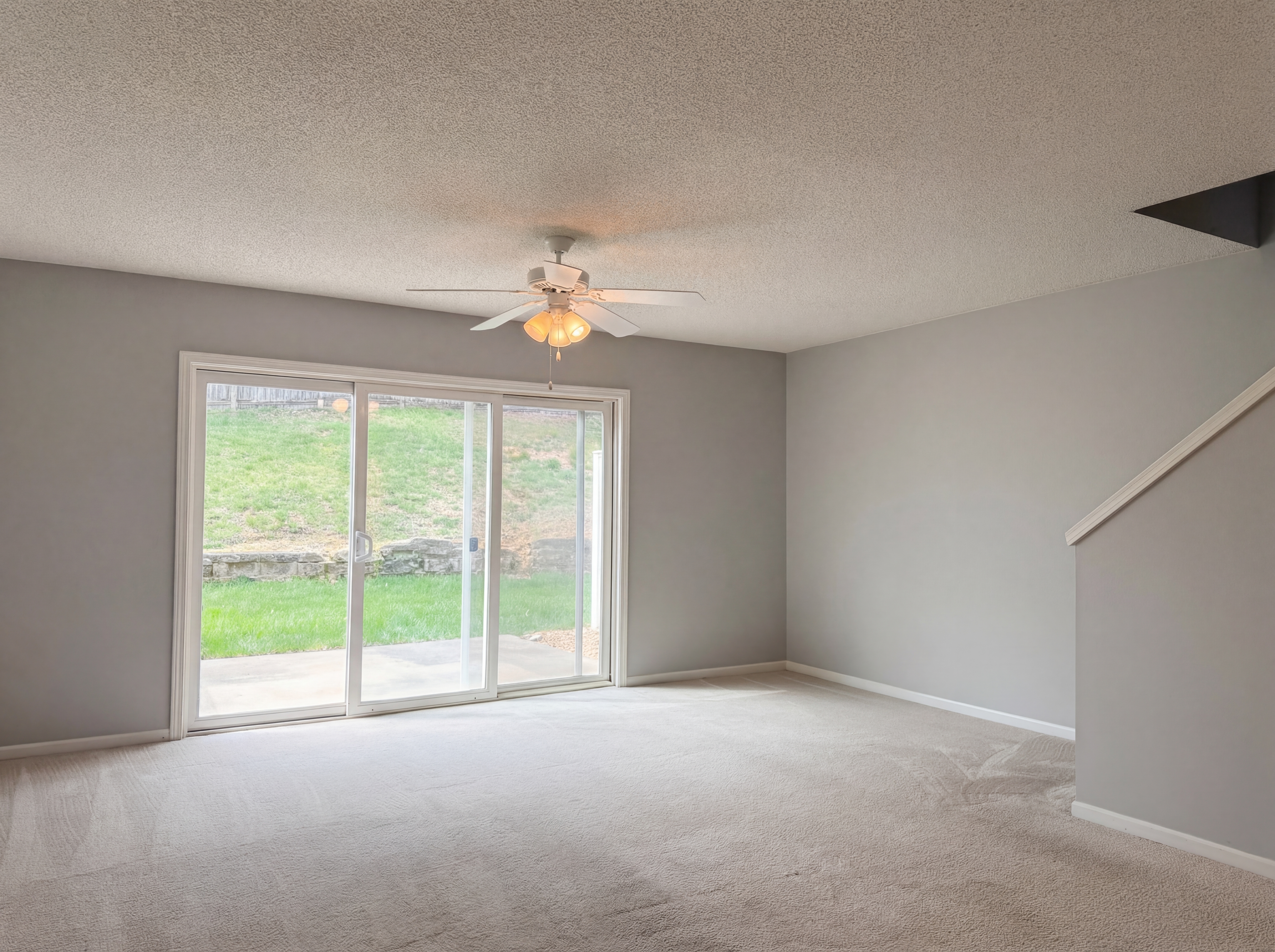 Photo 3 of 19 of 5536 N Fairmount Ave, Kansas City, MO