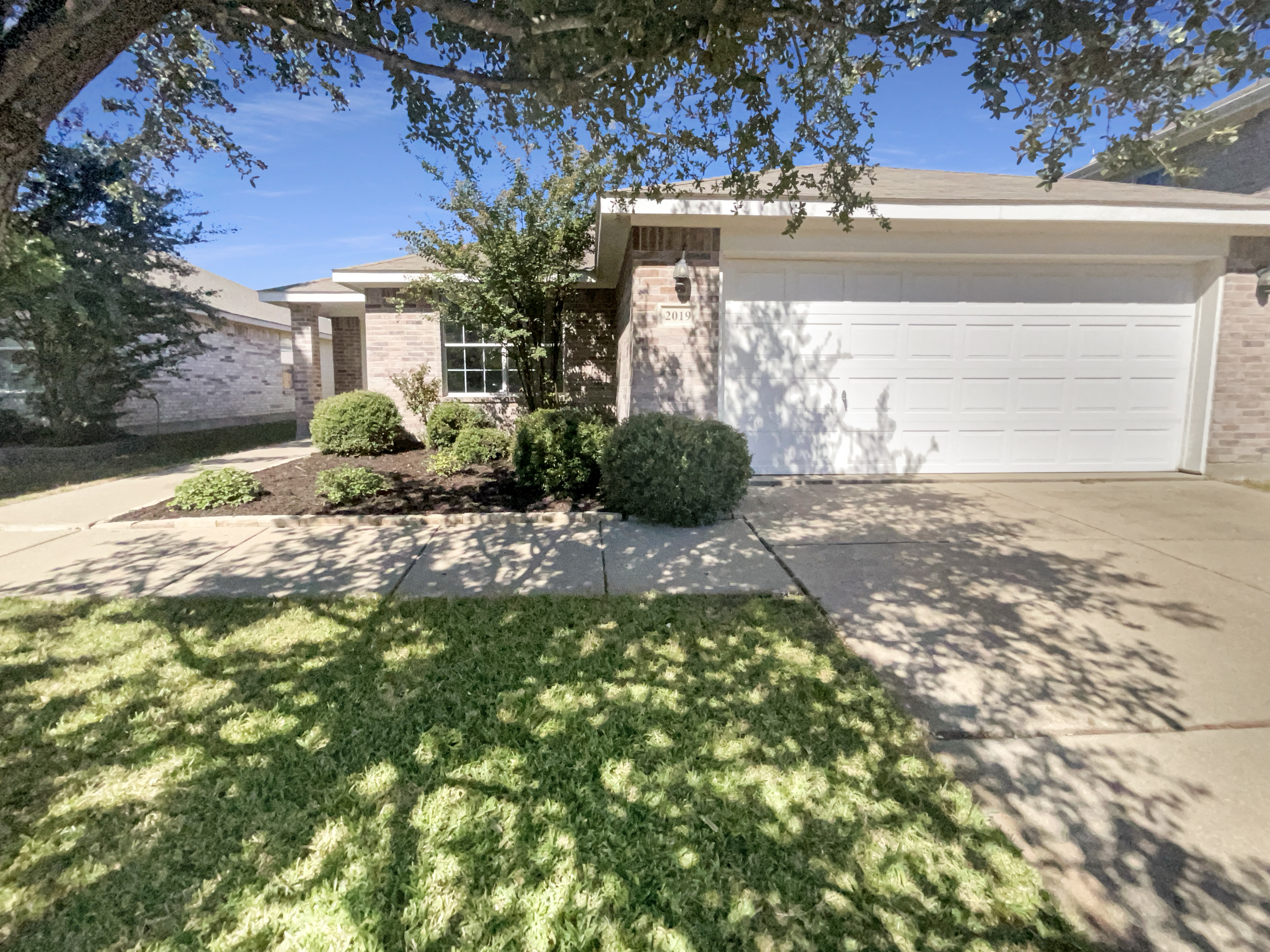 Photo 11 of 24 of 2019 Kingsbridge Dr, Heartland, TX