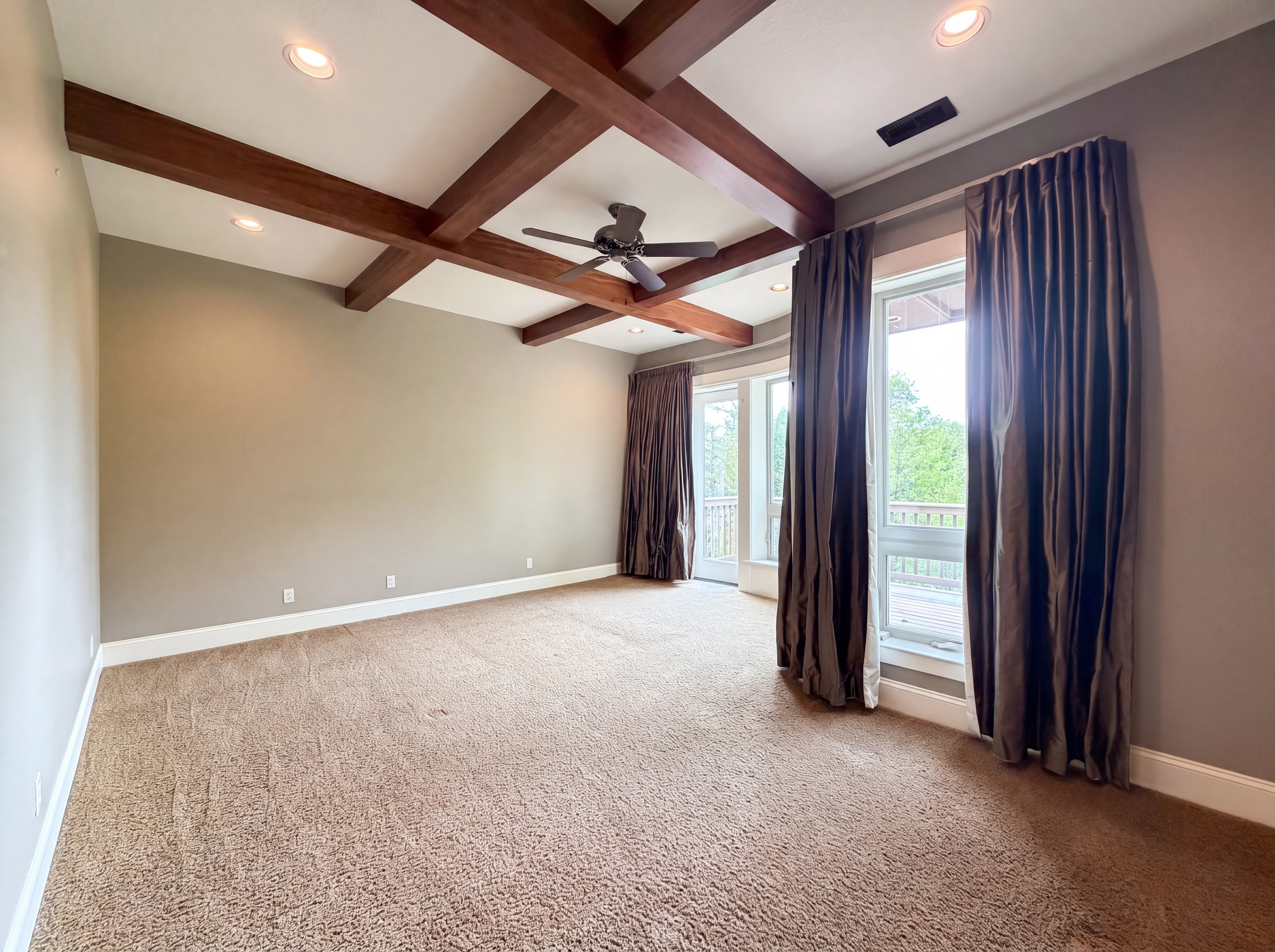 Photo 17 of 32 of 2835 NW Pinnacle Dr, Portland, OR
