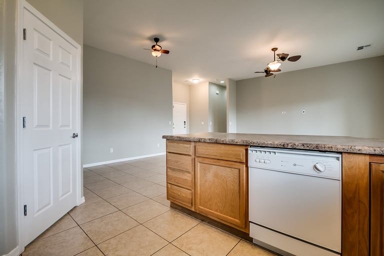 Photo 10 of 29 - 623 S 97th Way, Mesa, AZ 85208
