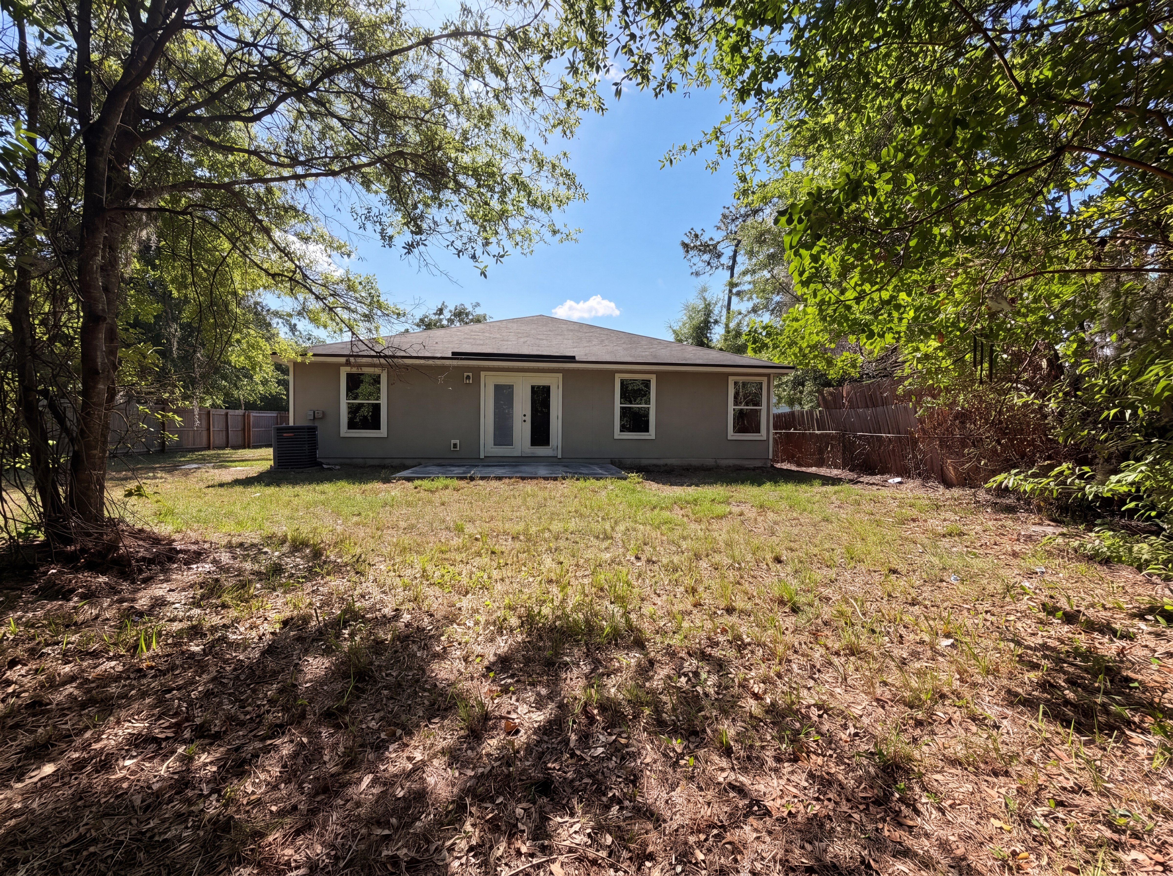 Photo 5 of 23 of 5925 Davon St, Jacksonville, FL
