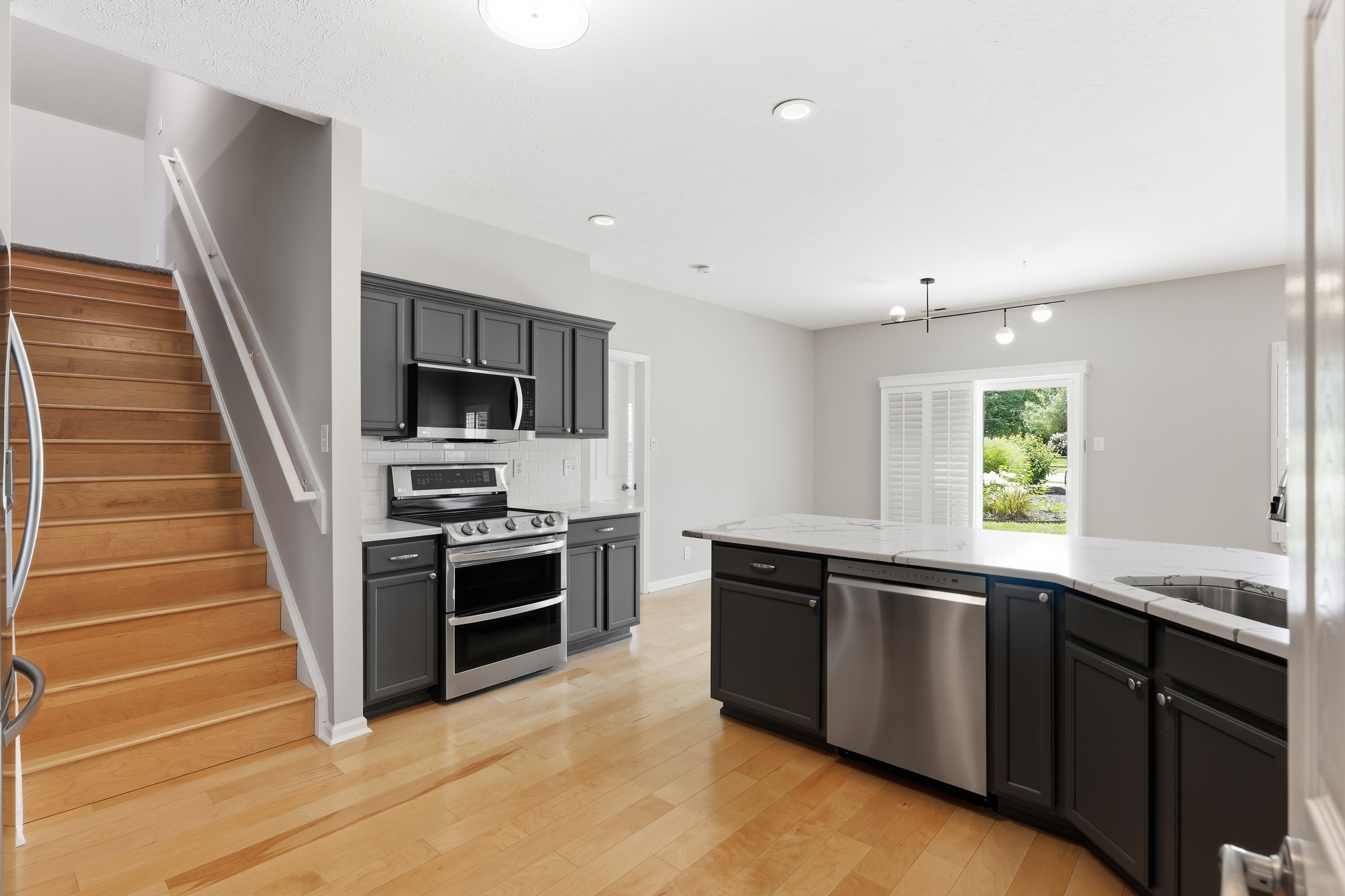 Photo 10 of 27 of 8123 Little Circle Rd, Noblesville, IN
