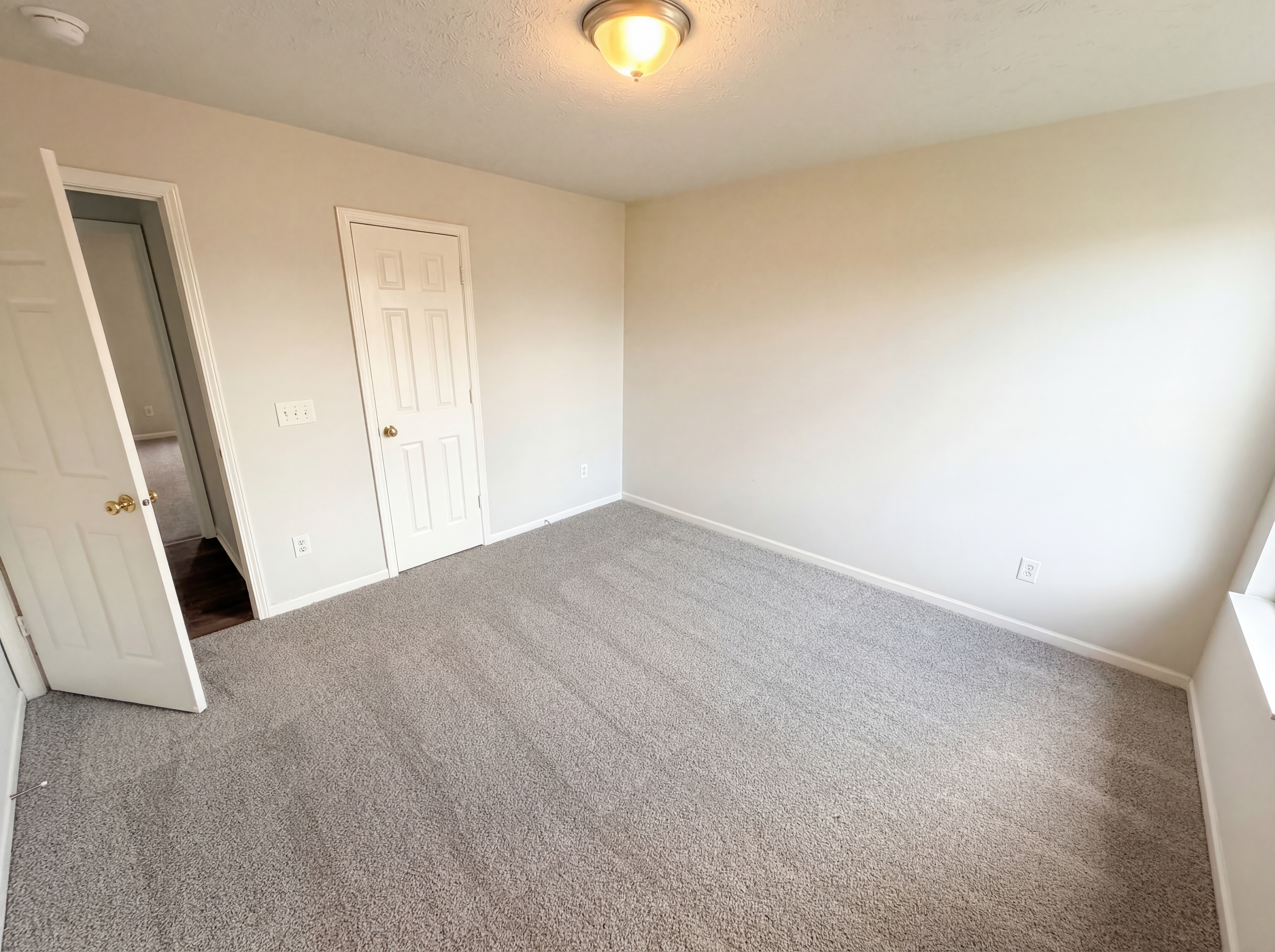 Photo 22 of 28 of 8911 Alto Way, Indianapolis, IN