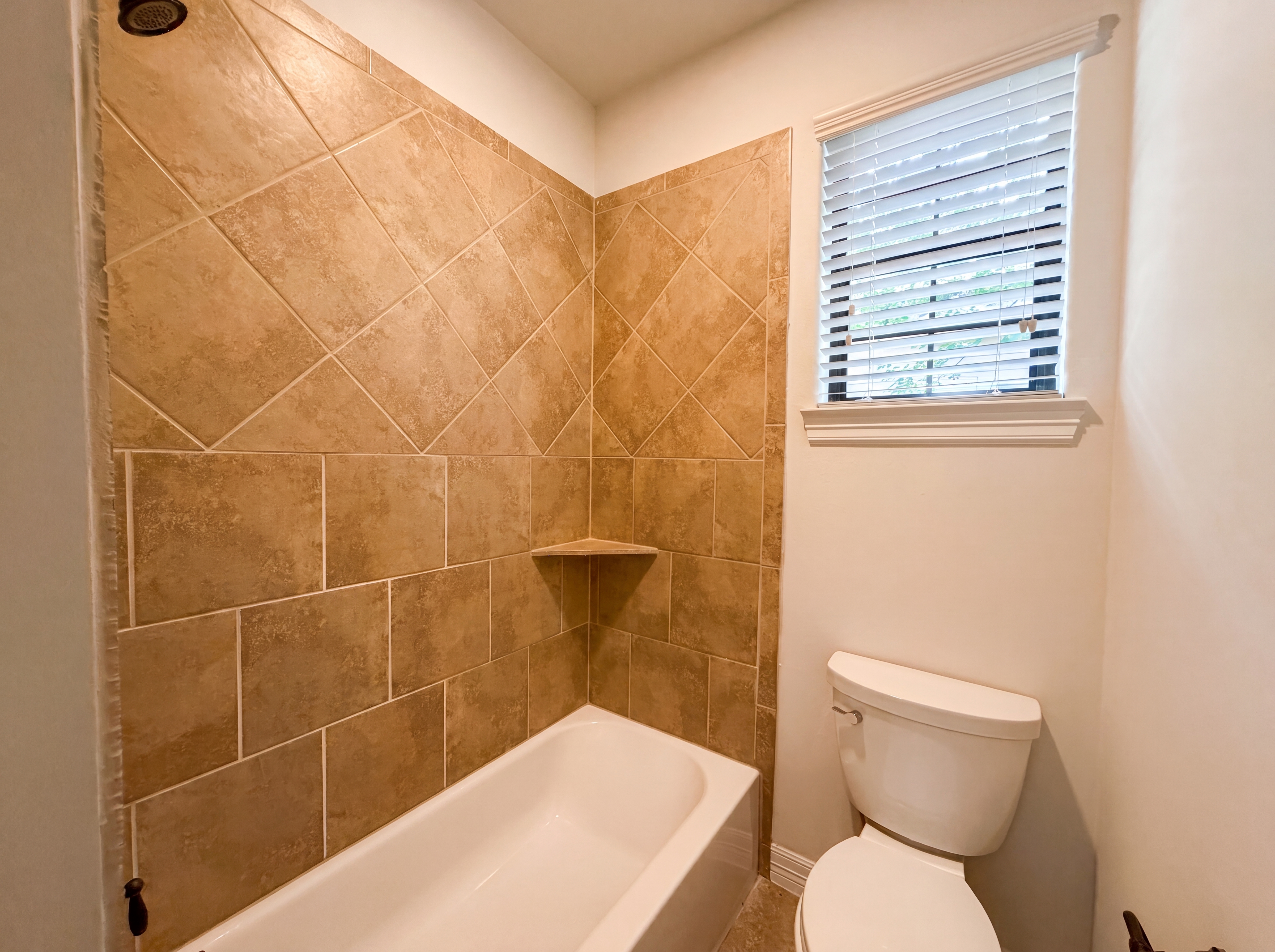 Photo 17 of 19 of 4516 White Rock St, Houston, TX