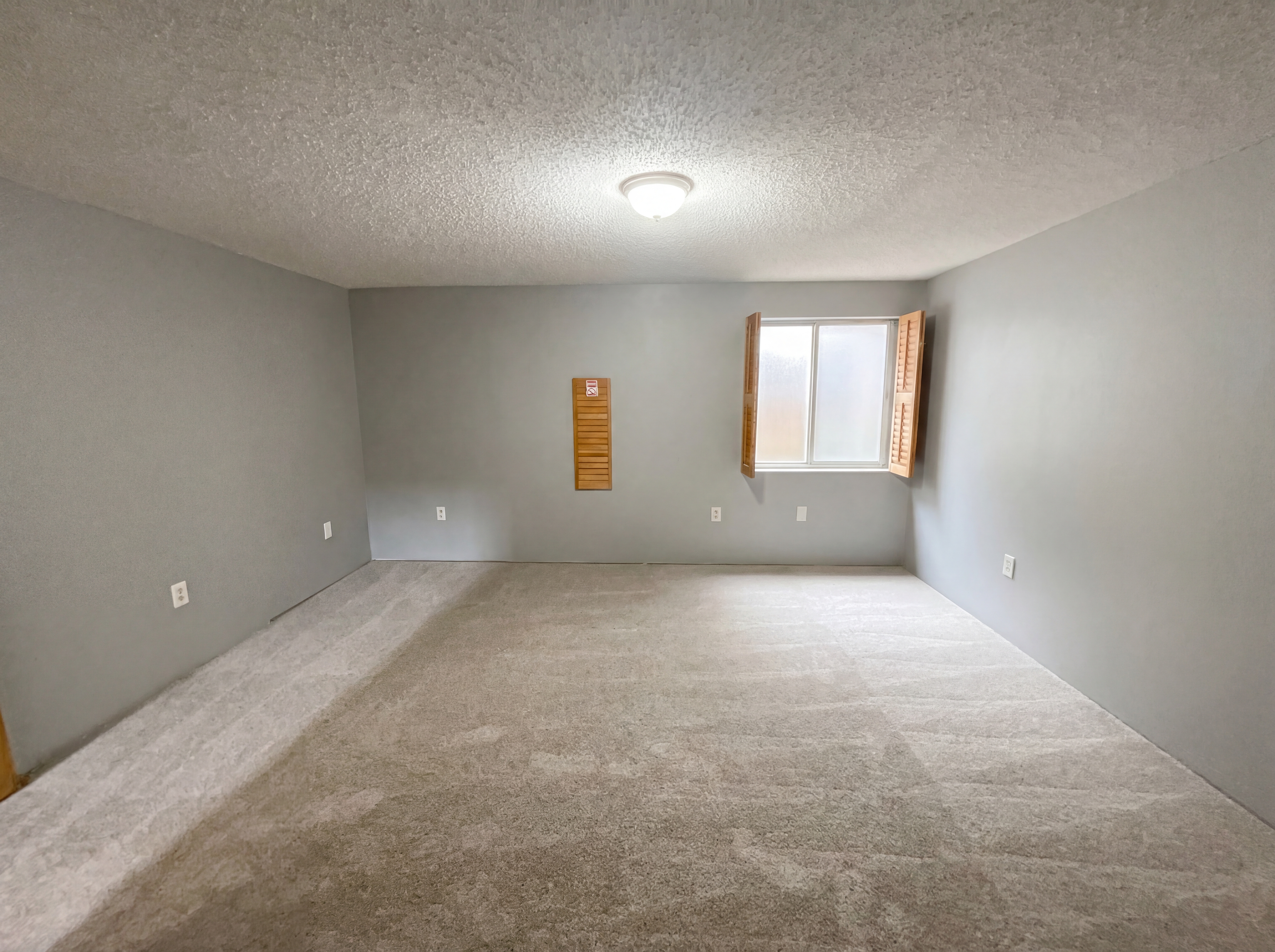 Photo 6 of 20 of 12117 Monaco Dr, Brighton, CO
