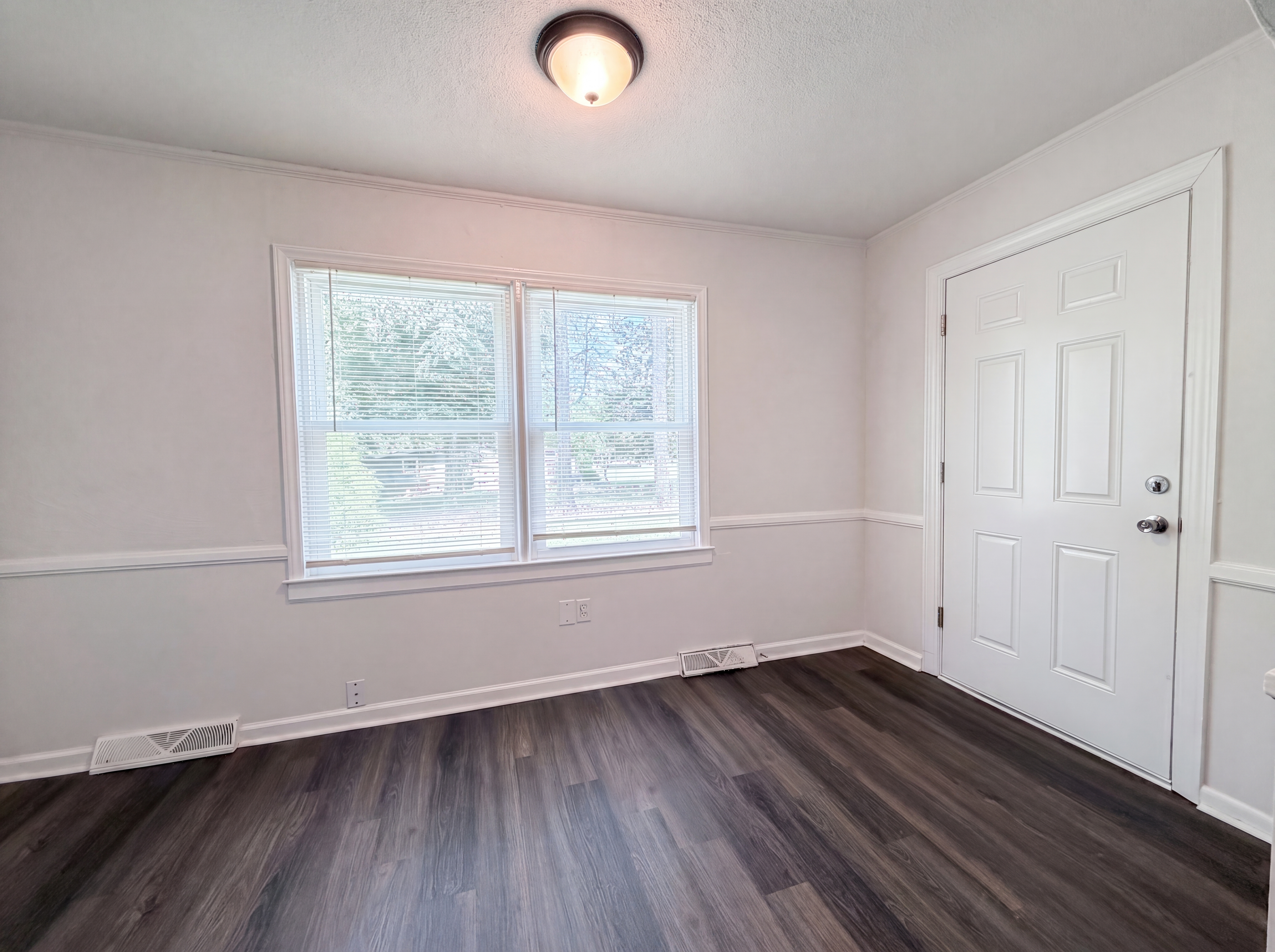 Photo 7 of 16 of 206 Lilly St, Cherryville, NC