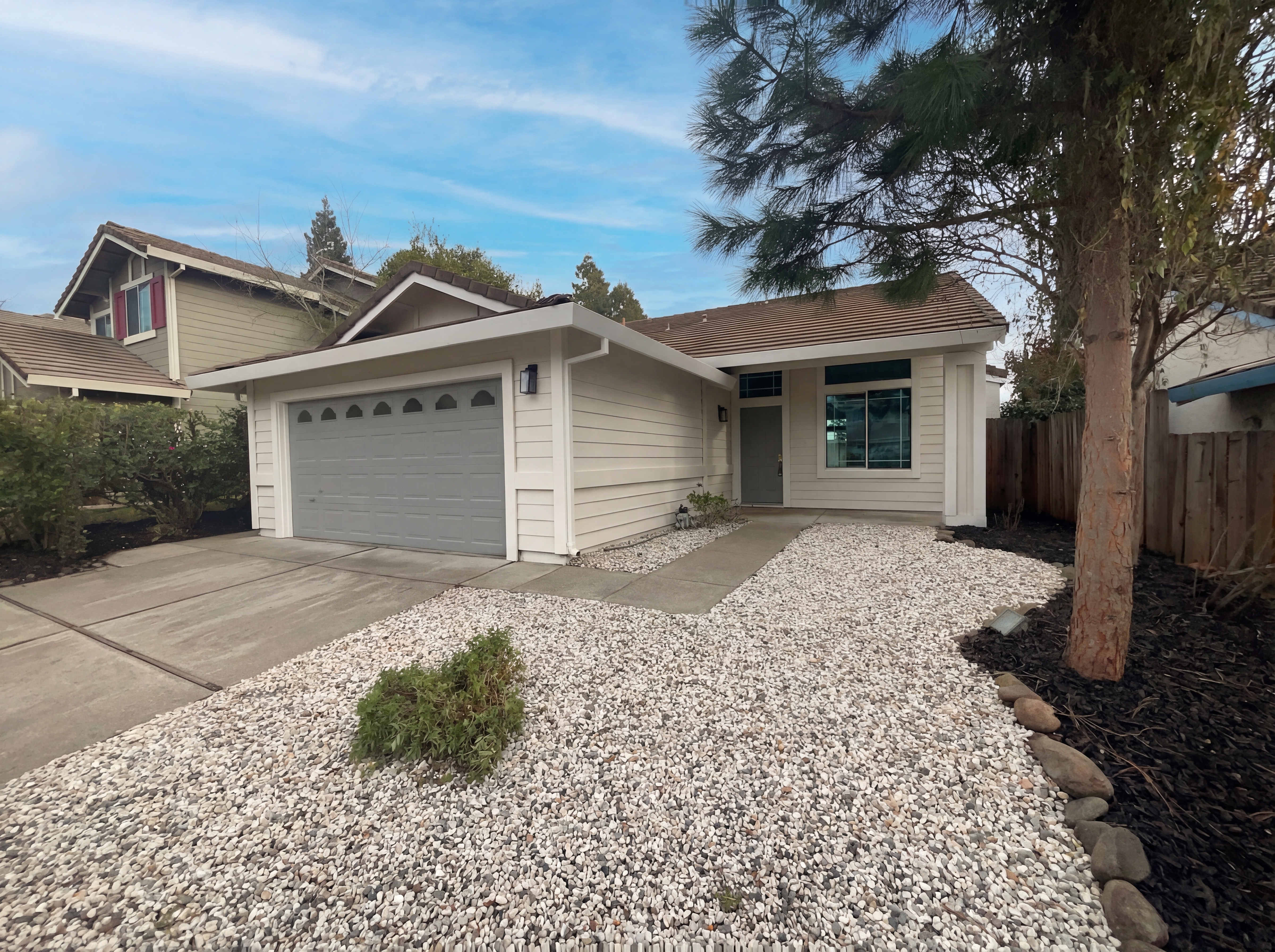 Photo 6 of 24 of 108 Austin Dr, Folsom, CA