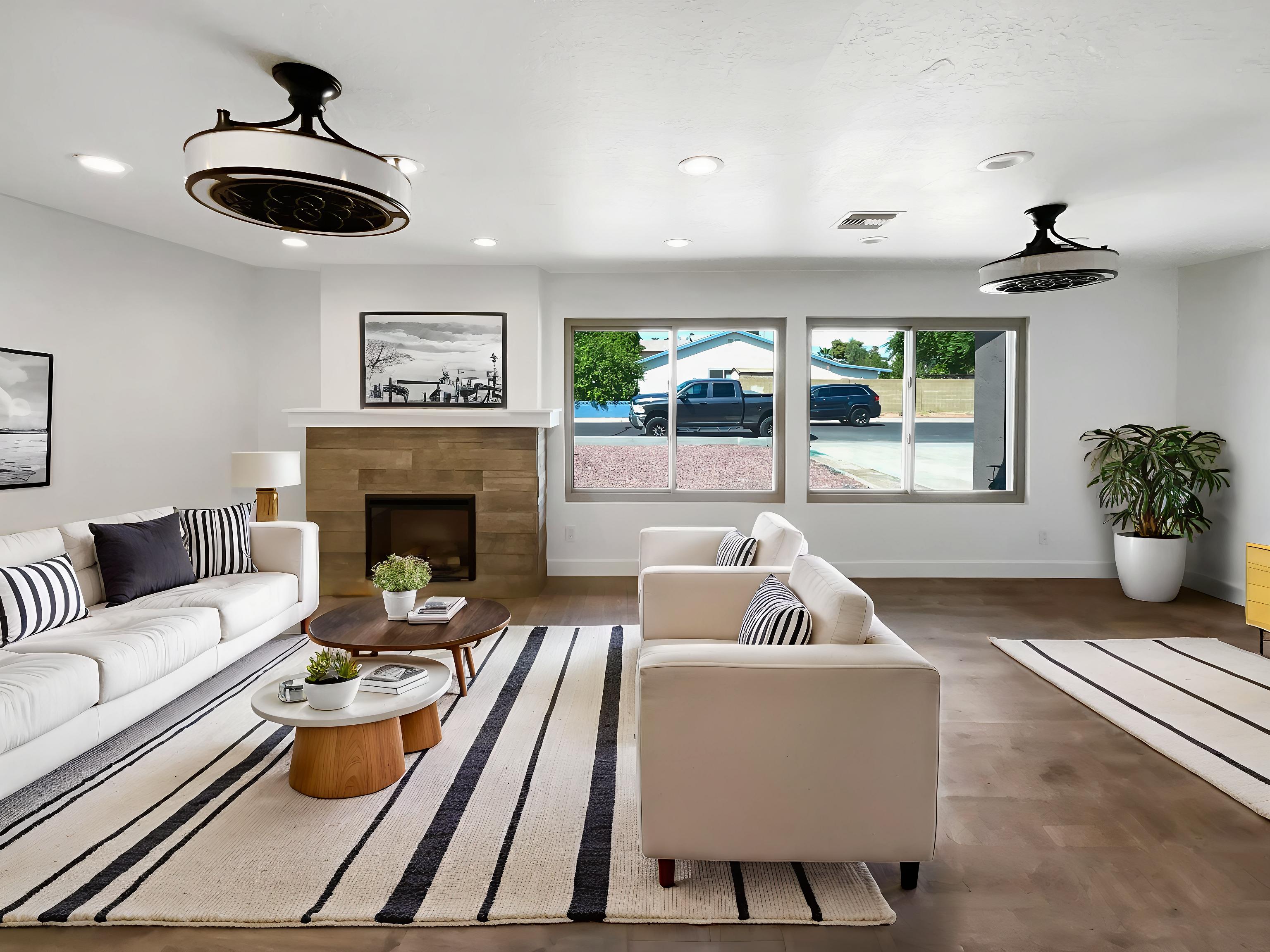 Photo 2 of 25 of 2337 W Tierra Buena Ln, Phoenix, AZ