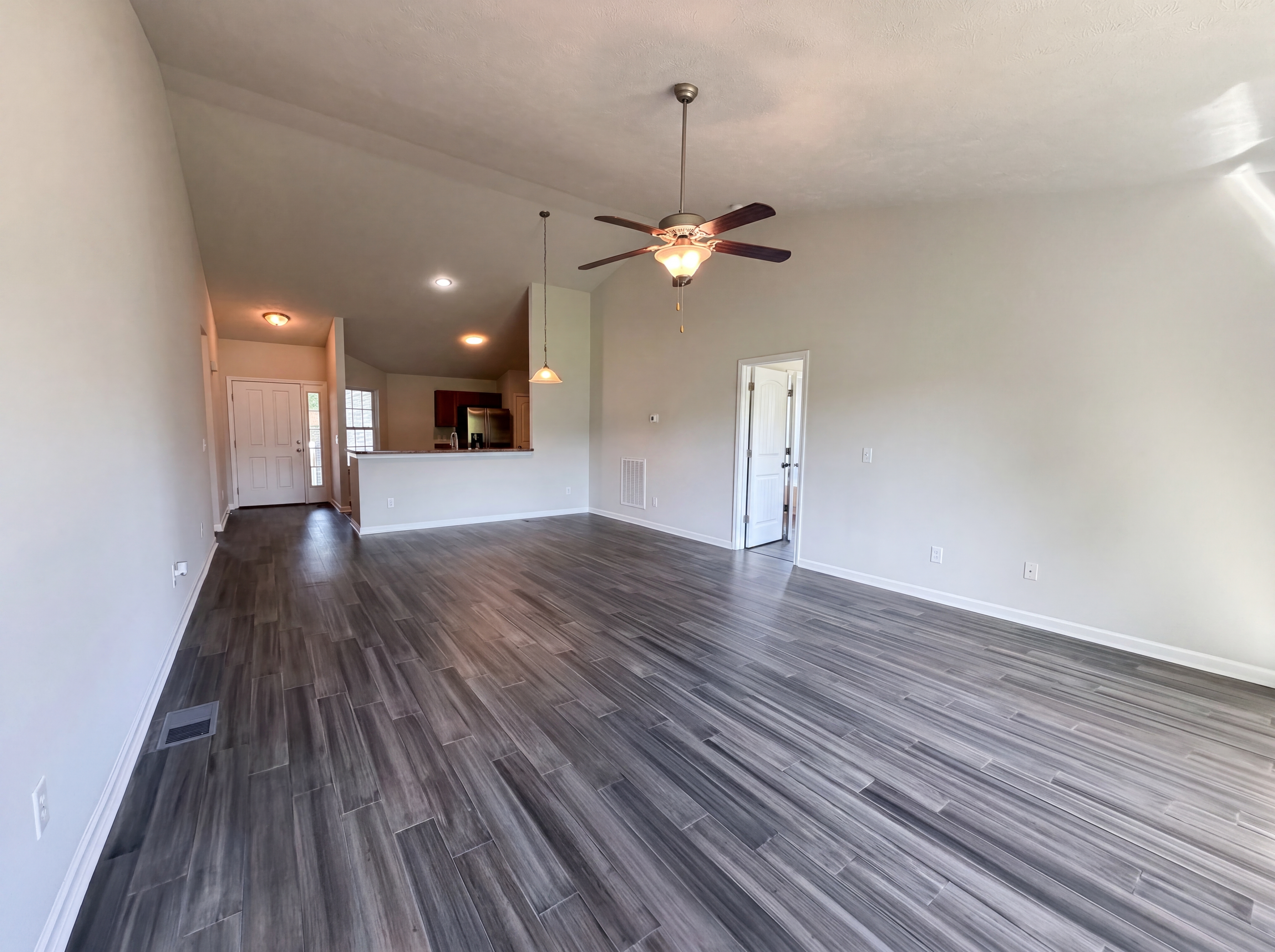 Photo 9 of 16 of 504 Welshcrest Ct, Antioch, TN