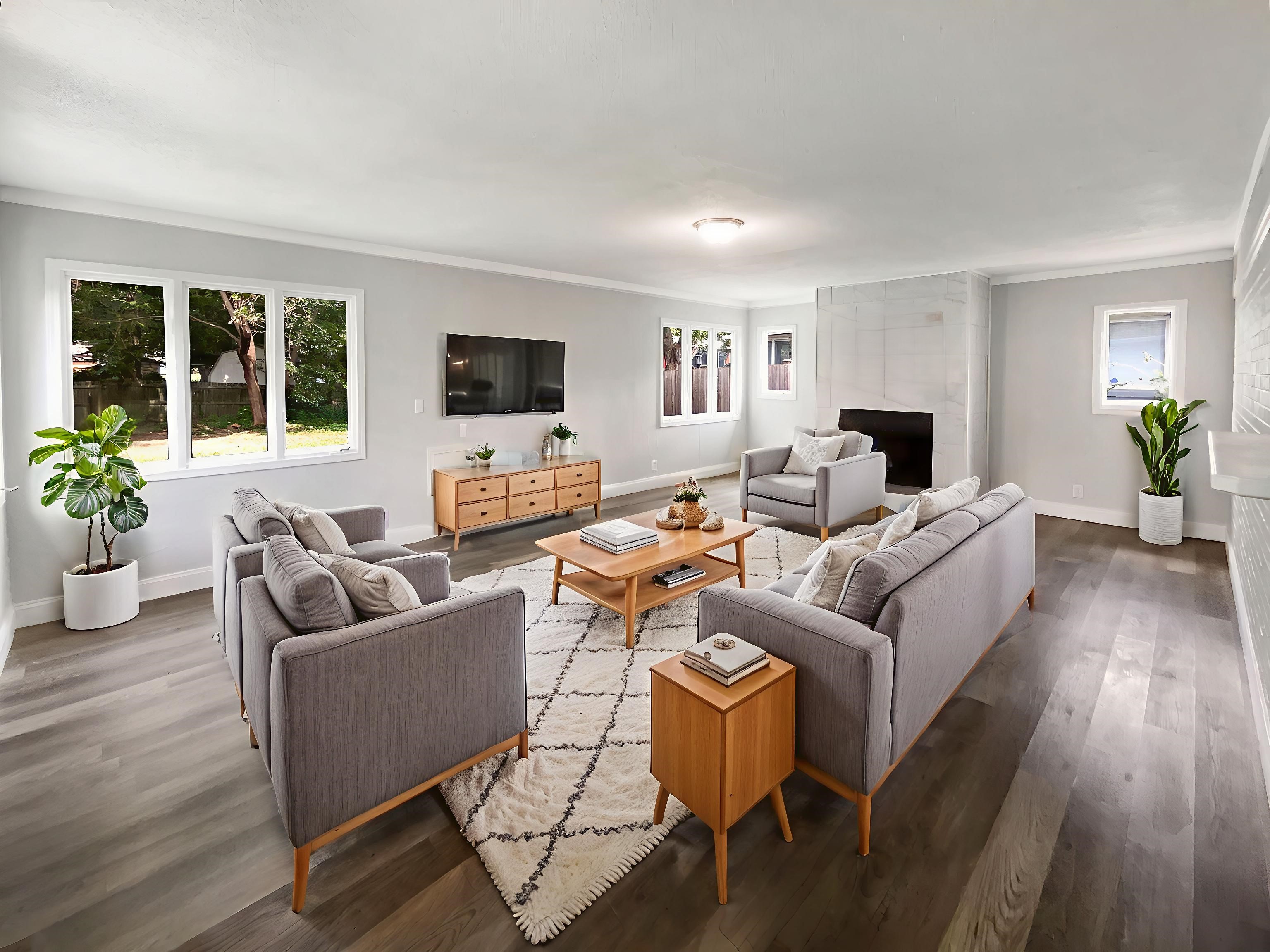 Photo 2 of 22 of 8040 Goldenrod Ct, Indianapolis, IN
